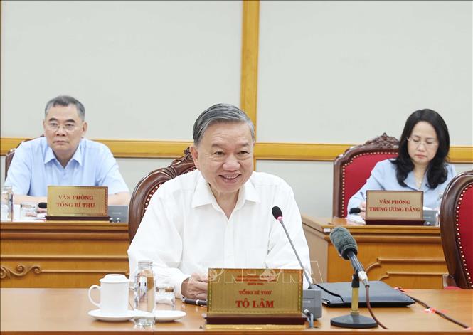 Tổng Bí thư chủ trì cuộc họp cho ý kiến tiến độ sắp xếp tổ chức bộ máy, đơn vị hành chính- Ảnh 2. Tổng Bí thư chủ trì cuộc họp cho ý kiến tiến độ sắp xếp tổ chức bộ máy, đơn vị hành chính- Ảnh 2.