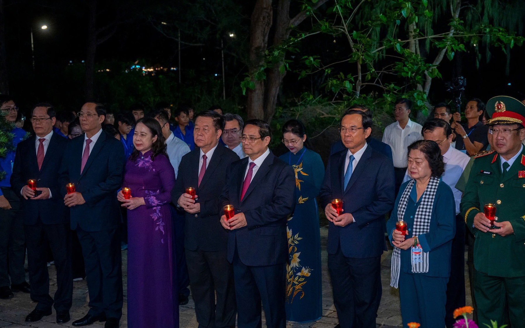 50 năm giải phóng, Côn Đảo rực sáng đêm tri ân