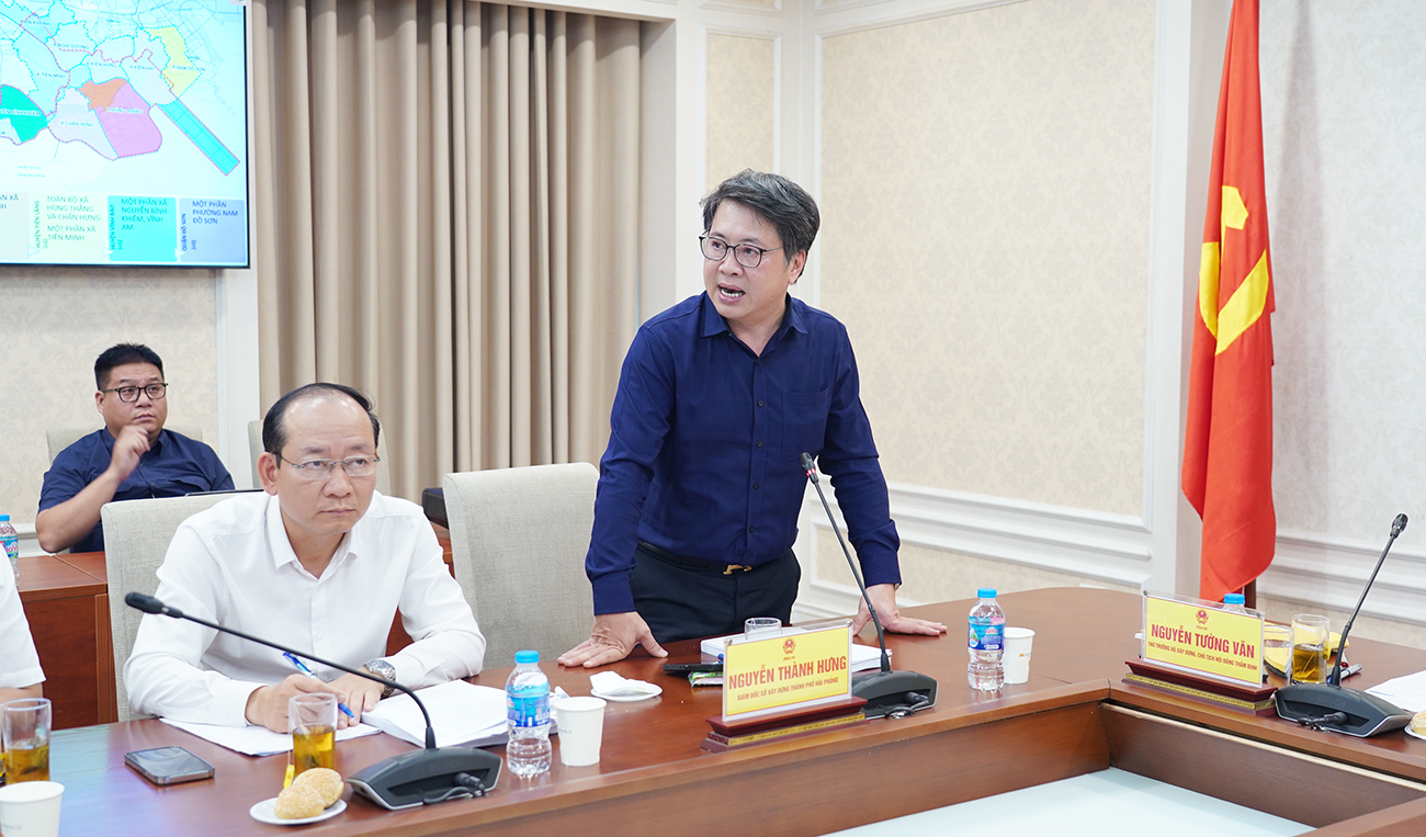 Giám đốc Sở Xây dựng thành phố Hải Phòng Nguyễn Thành Hưng phát biểu tại Hội nghị thẩm định. Giám đốc Sở Xây dựng thành phố Hải Phòng Nguyễn Thành Hưng phát biểu tại Hội nghị thẩm định.
