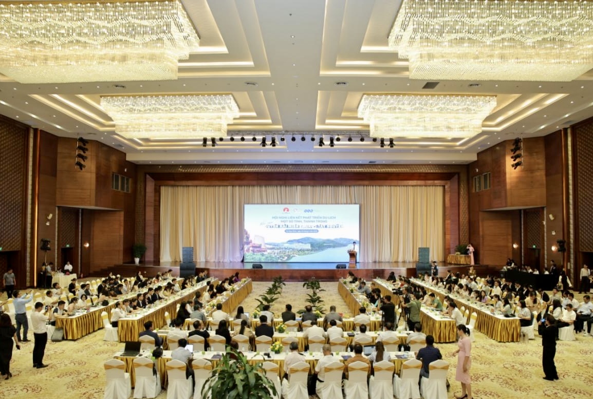 Liên kết du lịch theo hướng bền vững, thông minh và công nghệ- Ảnh 4. Liên kết du lịch theo hướng bền vững, thông minh và công nghệ- Ảnh 4.