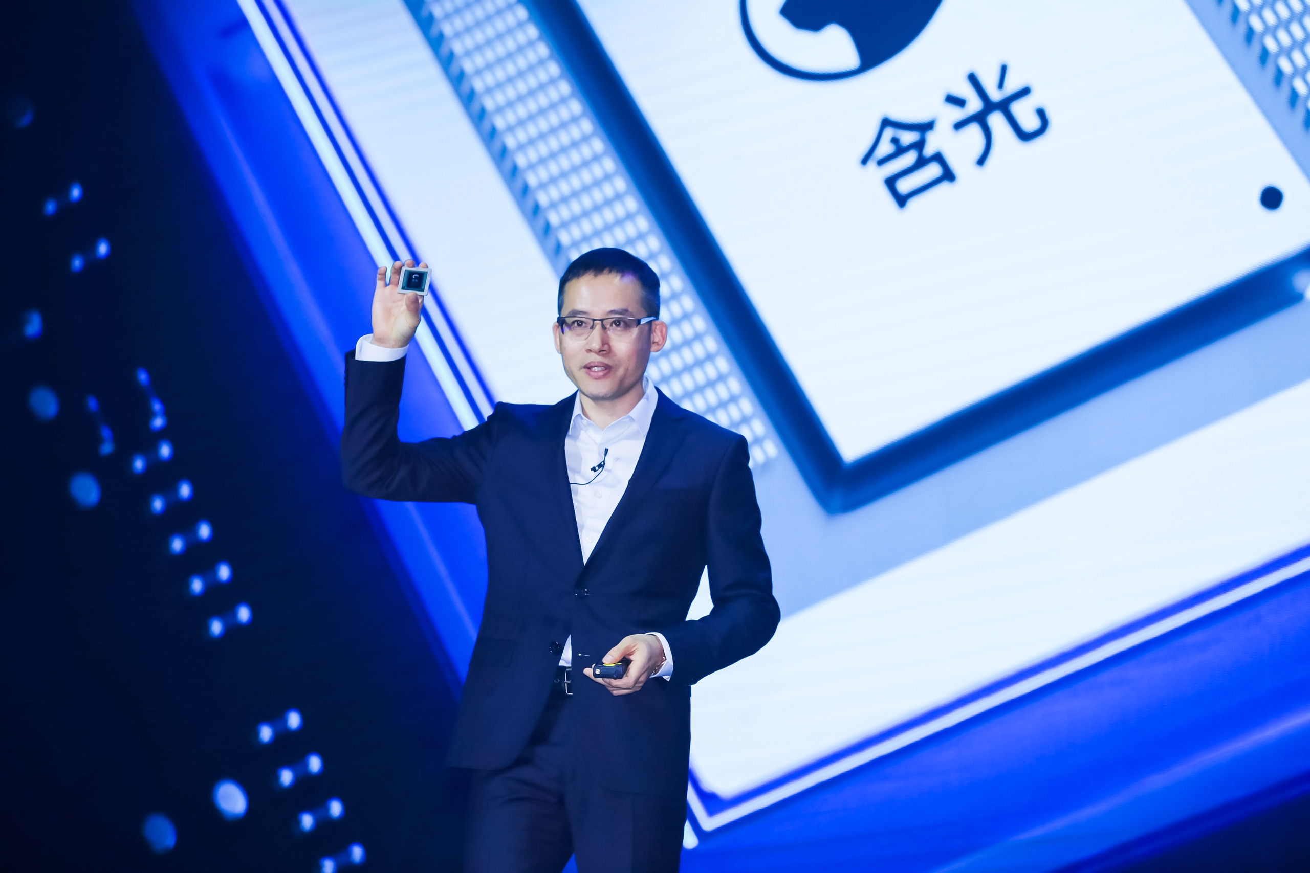 Các tập đoàn công nghệ Trung Quốc chuẩn bị cho tương lai AI không có Nvidia- Ảnh 2. Các tập đoàn công nghệ Trung Quốc chuẩn bị cho tương lai AI không có Nvidia- Ảnh 2.