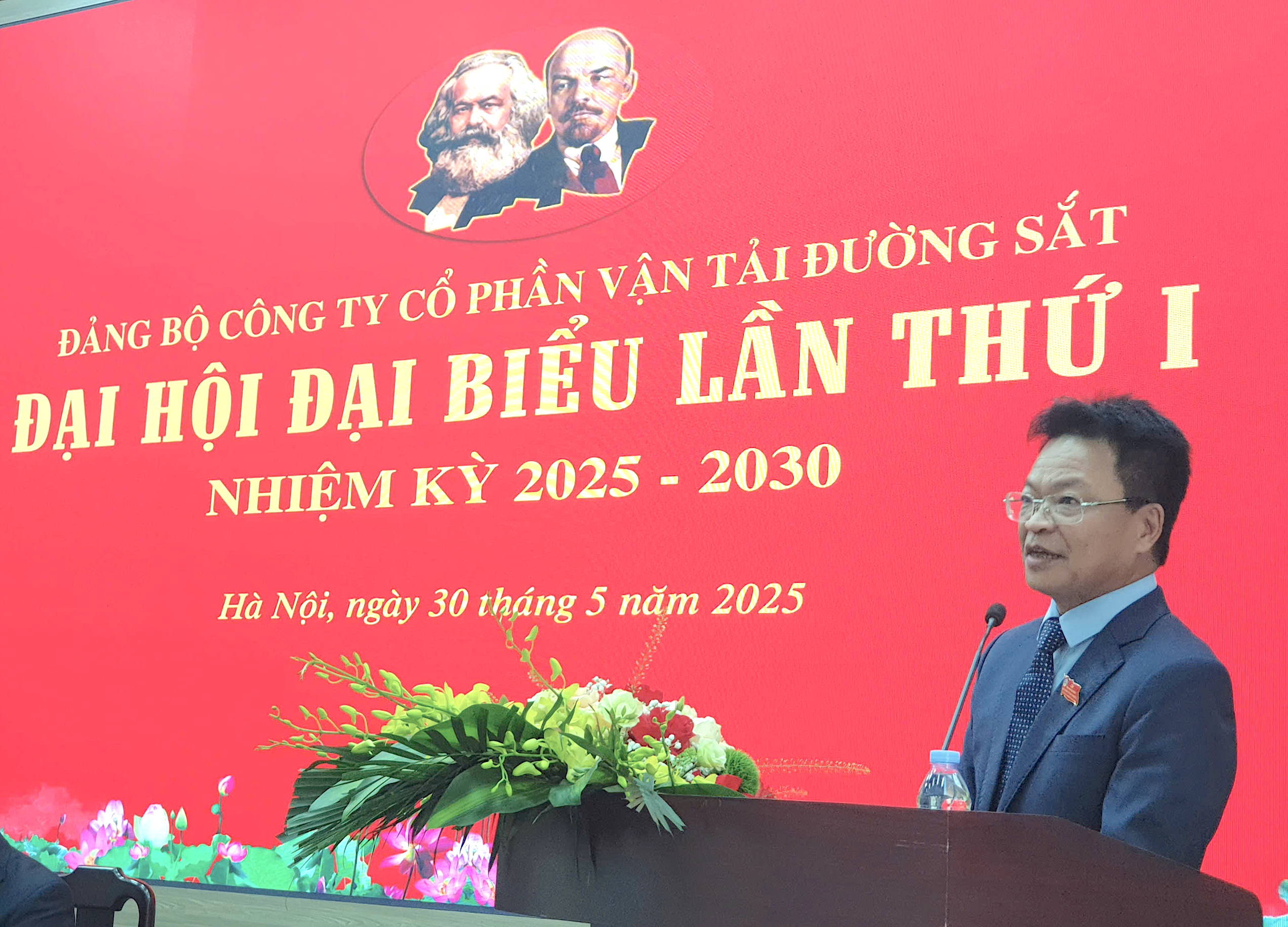 Đảng bộ Công ty Vận tải đường sắt đại hội lần thứ nhất, nhiệm kỳ 2025-2030- Ảnh 1. Đảng bộ Công ty Vận tải đường sắt đại hội lần thứ nhất, nhiệm kỳ 2025-2030- Ảnh 1.