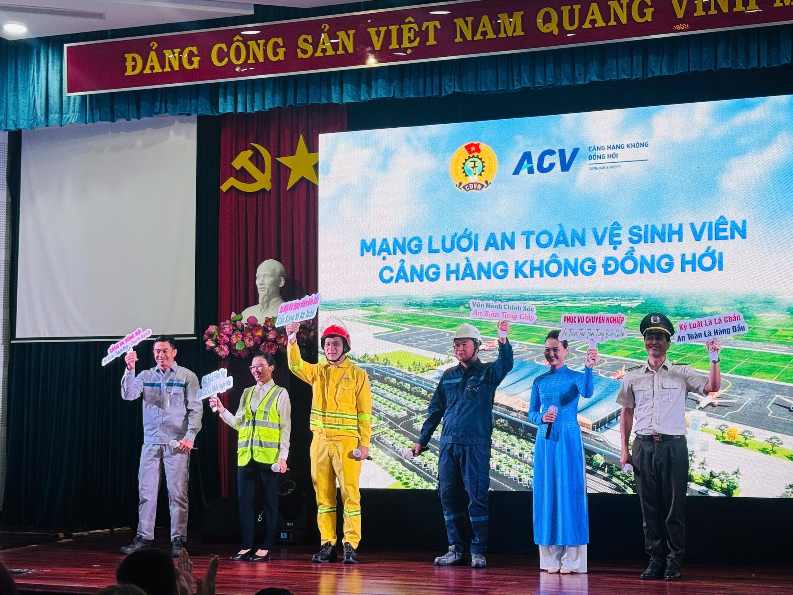 Hội thi "An toàn vệ sinh viên giỏi" lần thứ nhất năm 2025: Nâng tầm an toàn hàng không- Ảnh 4. Hội thi "An toàn vệ sinh viên giỏi" lần thứ nhất năm 2025: Nâng tầm an toàn hàng không- Ảnh 4.