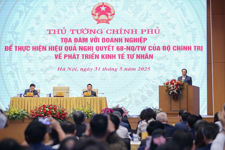 Thủ tướng: Giải quyết yêu cầu, đề xuất của doanh nghiệp trong vòng 2 tuần- Ảnh 2.