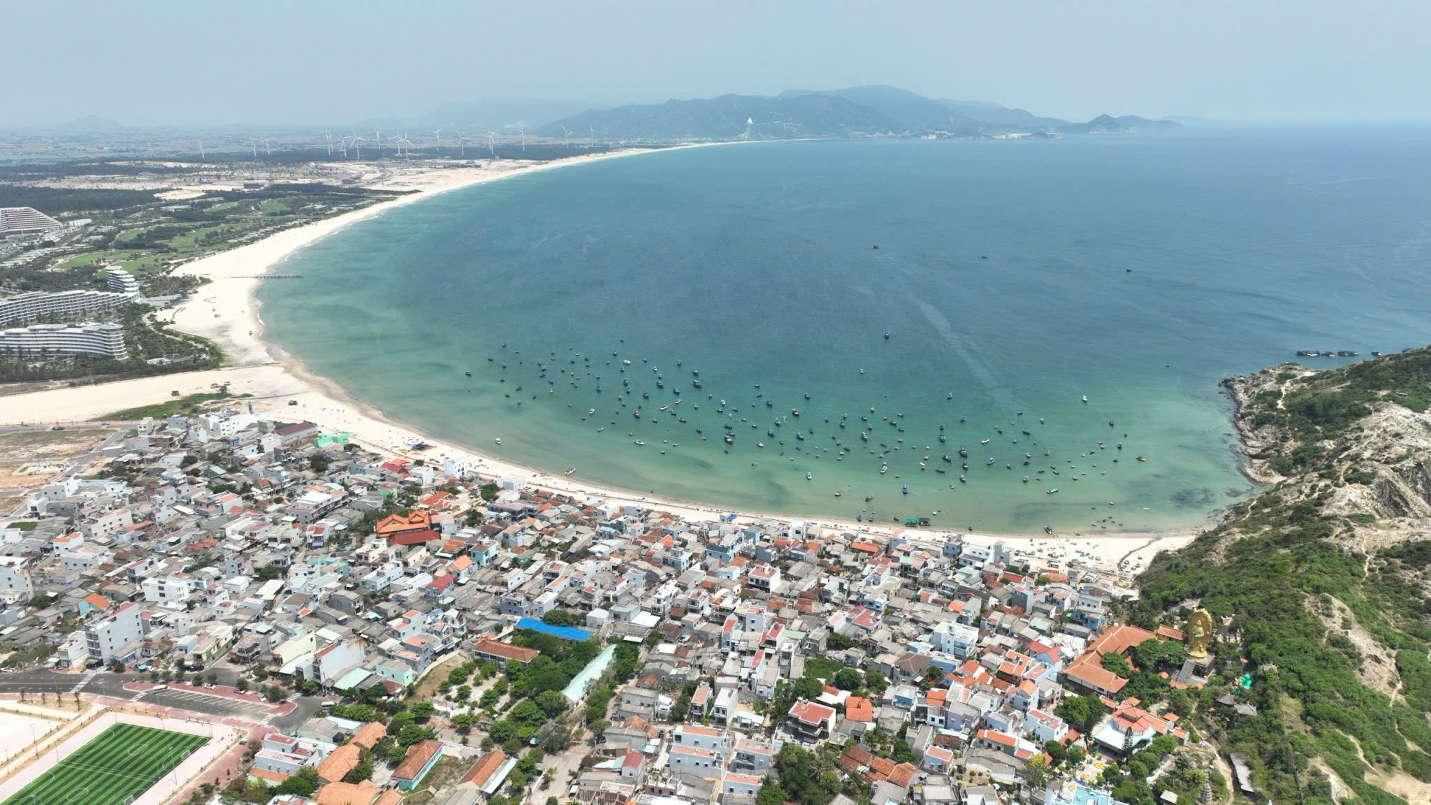 Xác định doanh nghiệp thắng đấu giá dự án hơn 28ha tại Khu du lịch biển Nhơn Lý - Cát Tiến- Ảnh 1.