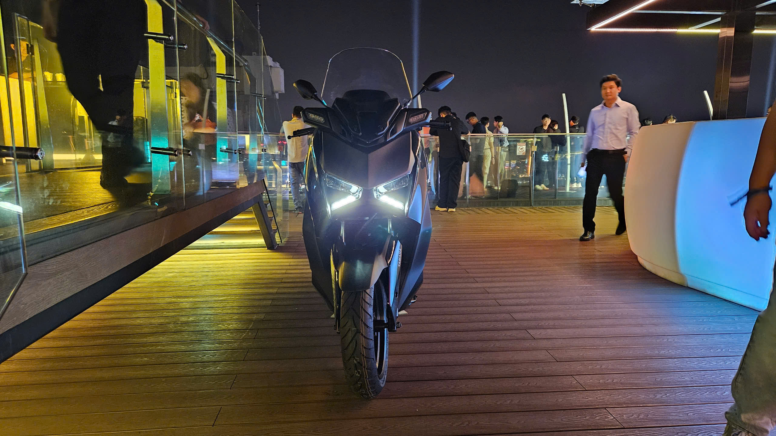Yamaha XMAX 300 ra mắt Việt Nam, giá 140 triệu đồng- Ảnh 2. Yamaha XMAX 300 ra mắt Việt Nam, giá 140 triệu đồng- Ảnh 2.