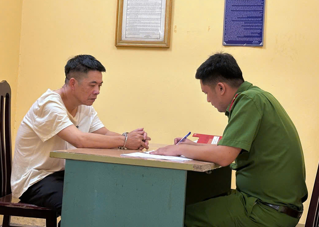 Khởi tố 3 cựu l&atilde;nh đạo x&atilde; ở H&agrave; Nội v&igrave; nhận hối lộ- Ảnh 1.