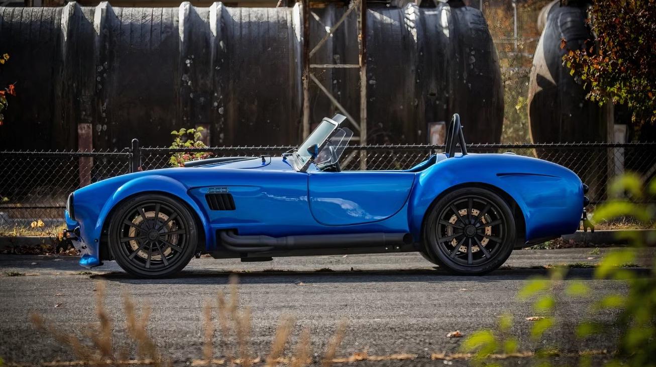 Siêu phẩm độ Ruckus Shelby Cobra trình làng- Ảnh 2. Siêu phẩm độ Ruckus Shelby Cobra trình làng- Ảnh 2.