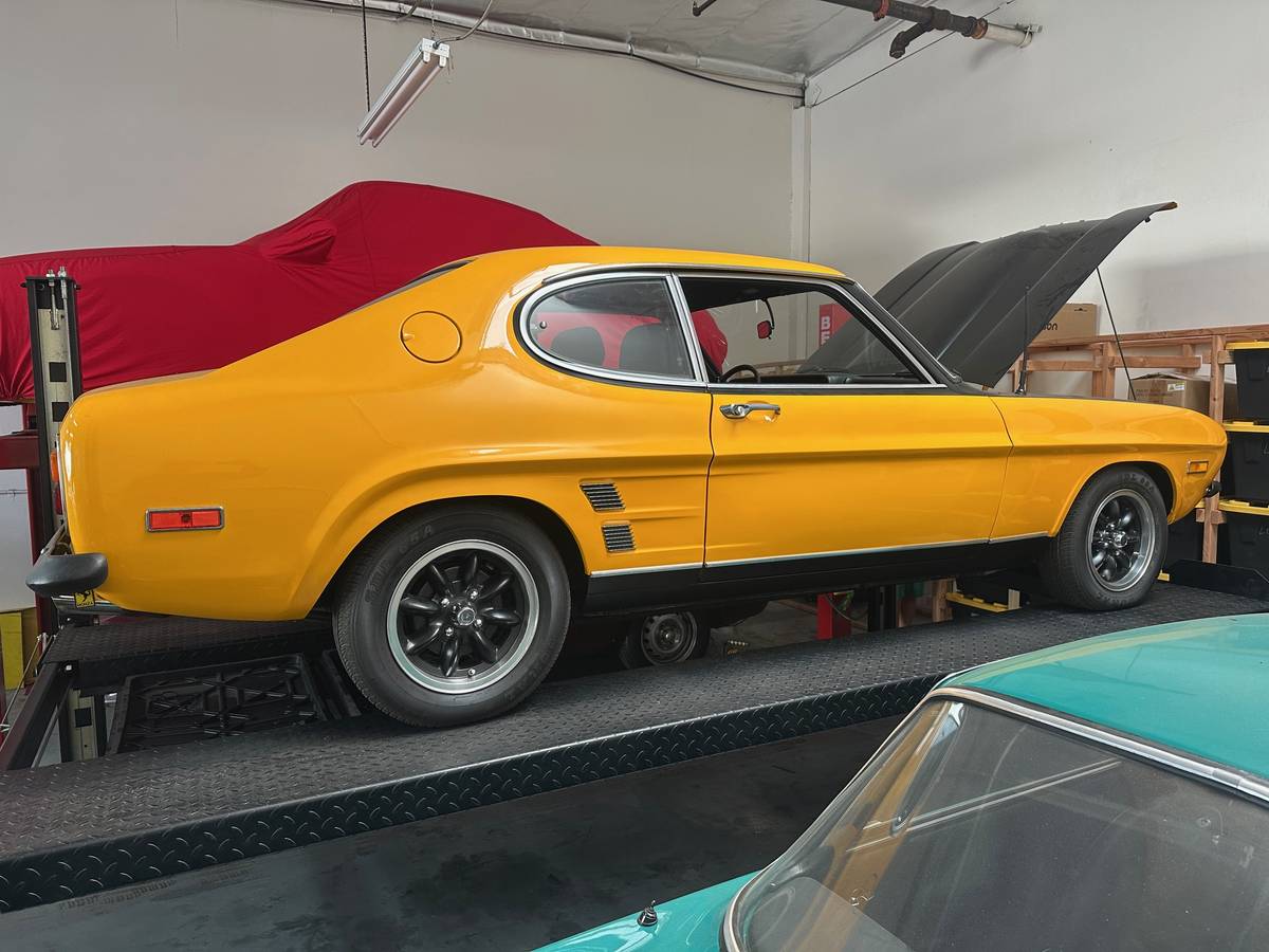 Biến Mercury Capri 1974 thành xe đua cổ điển- Ảnh 2. Biến Mercury Capri 1974 thành xe đua cổ điển- Ảnh 2.