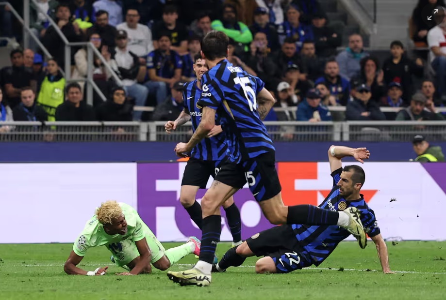 Kịch tính vượt qua Barcelona, Inter Milan giành vé vào chung kết Champions League- Ảnh 2. Kịch tính vượt qua Barcelona, Inter Milan giành vé vào chung kết Champions League- Ảnh 2.