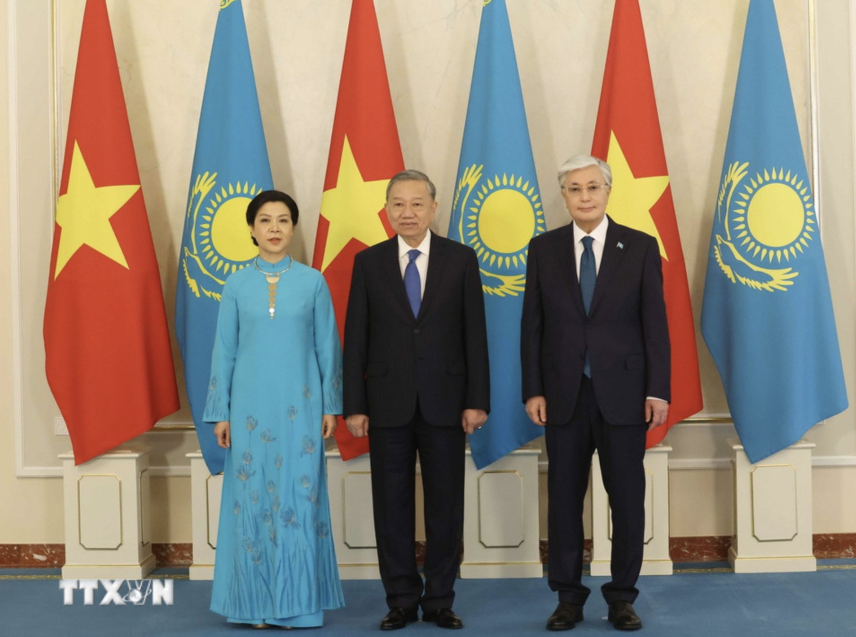 Kazakhstan tổ chức lễ đón trọng thể Tổng Bí thư Tô Lâm và Phu nhân- Ảnh 8. Kazakhstan tổ chức lễ đón trọng thể Tổng Bí thư Tô Lâm và Phu nhân- Ảnh 8.