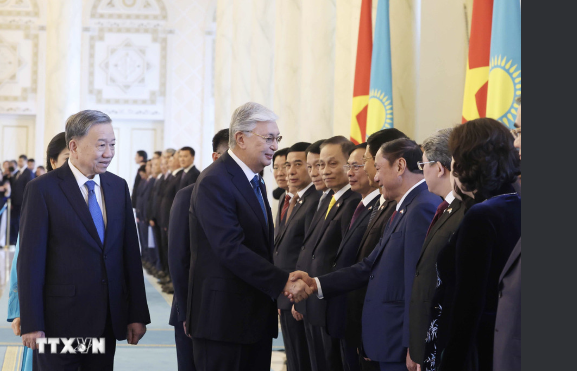 Kazakhstan tổ chức lễ đón trọng thể Tổng Bí thư Tô Lâm và Phu nhân- Ảnh 2. Kazakhstan tổ chức lễ đón trọng thể Tổng Bí thư Tô Lâm và Phu nhân- Ảnh 2.