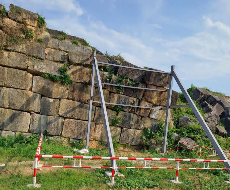 Gia cố 16 đoạn tường đá ở Thành Nhà Hồ- Ảnh 2. Gia cố 16 đoạn tường đá ở Thành Nhà Hồ- Ảnh 2.