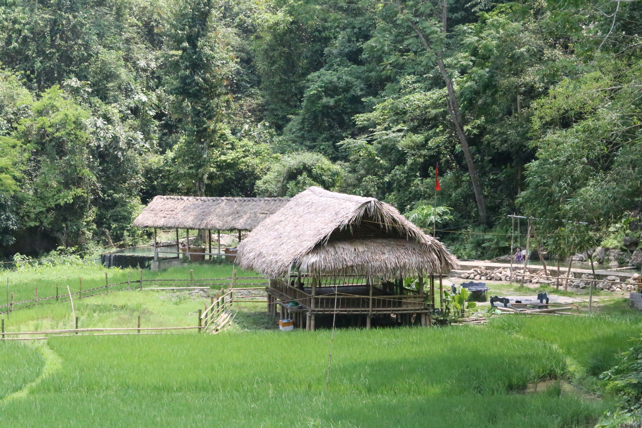 Cảnh hoang sơ tại suối nước nóng hút khách du lịch ở Sơn La- Ảnh 16. Cảnh hoang sơ tại suối nước nóng hút khách du lịch ở Sơn La- Ảnh 16.