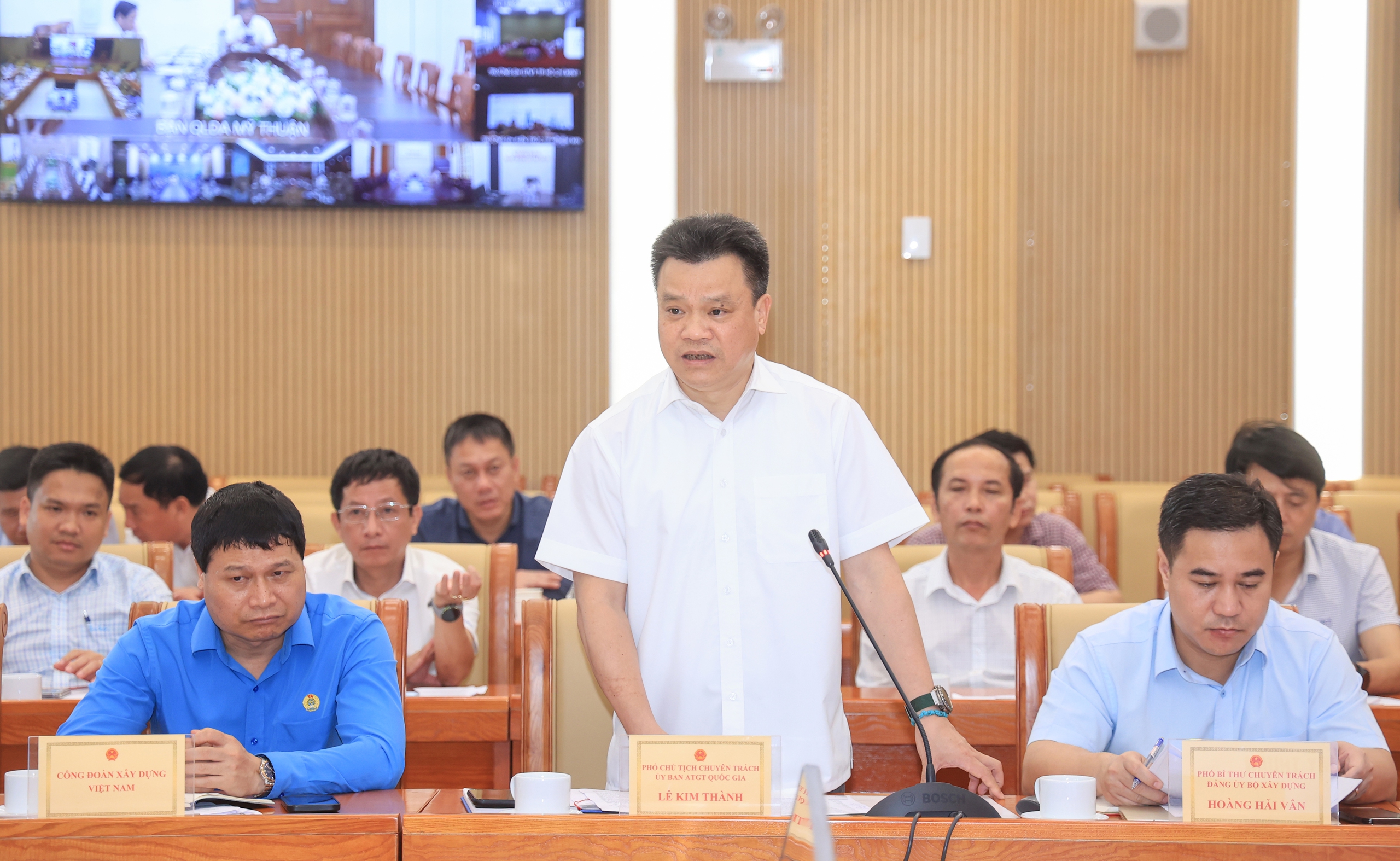Nghiên cứu phân tách làn xe cơ giới và xe thô sơ trên quốc lộ, kéo giảm TNGT- Ảnh 1. Nghiên cứu phân tách làn xe cơ giới và xe thô sơ trên quốc lộ, kéo giảm TNGT- Ảnh 1.