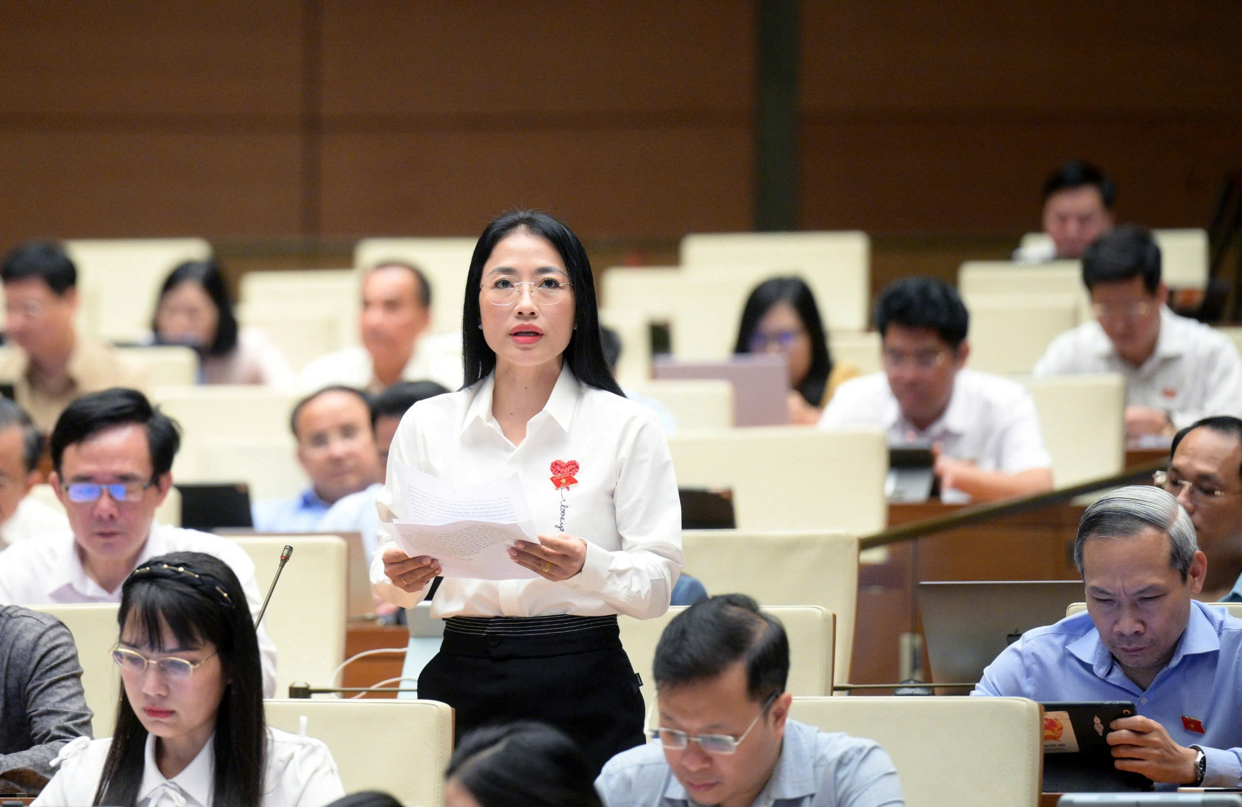 Từ vụ đầu độc xyanua, ĐBQH đề nghị kiểm soát chặt việc mua bán hóa chất- Ảnh 1. Từ vụ đầu độc xyanua, ĐBQH đề nghị kiểm soát chặt việc mua bán hóa chất- Ảnh 1.