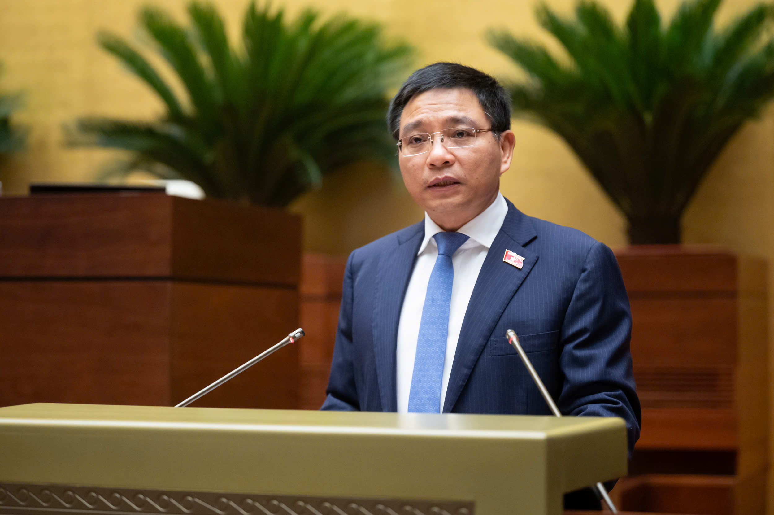 ĐBQH lo tăng thuế quá nhanh sẽ chặn đà phát triển xe điện- Ảnh 4. ĐBQH lo tăng thuế quá nhanh sẽ chặn đà phát triển xe điện- Ảnh 4.