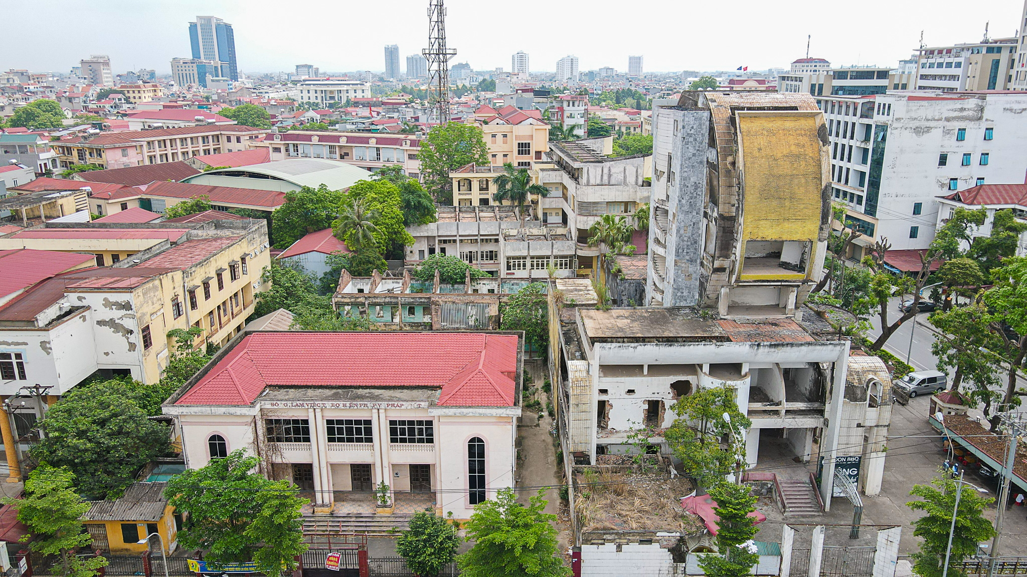 Bắc Giang lên kế hoạch đấu giá nhiều trụ sở bỏ hoang trên "đất vàng"- Ảnh 13. Bắc Giang lên kế hoạch đấu giá nhiều trụ sở bỏ hoang trên "đất vàng"- Ảnh 13.