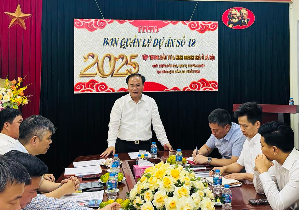 Deputy Minister Nguyen Van Sinh inspects 6 social housing projects in Hanoi- Ảnh 2. Deputy Minister Nguyen Van Sinh inspects 6 social housing projects in Hanoi- Ảnh 2.