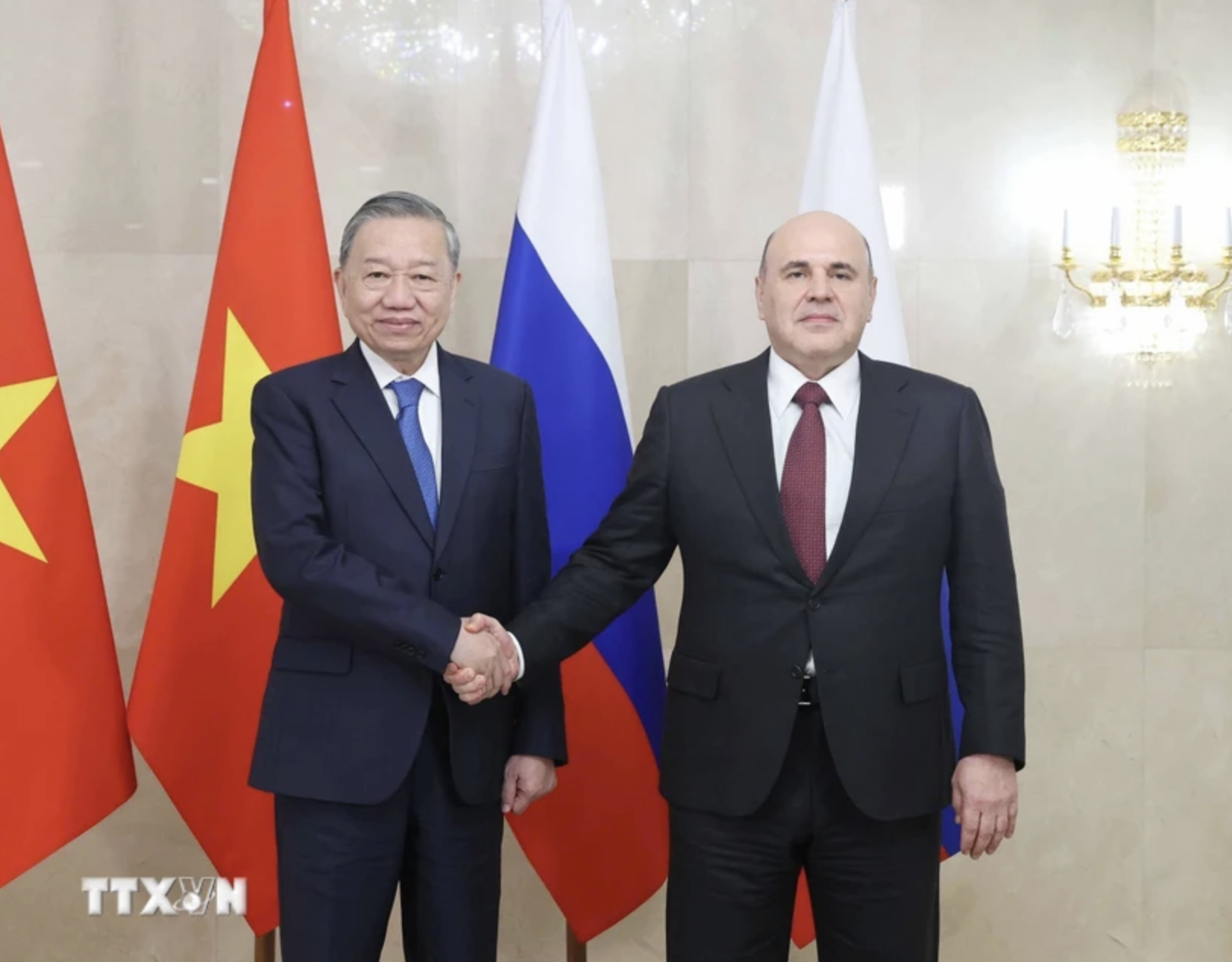 Việt Nam đặc biệt coi trọng quan hệ hữu nghị truyền thống với Liên bang Nga- Ảnh 1. Việt Nam đặc biệt coi trọng quan hệ hữu nghị truyền thống với Liên bang Nga- Ảnh 1.