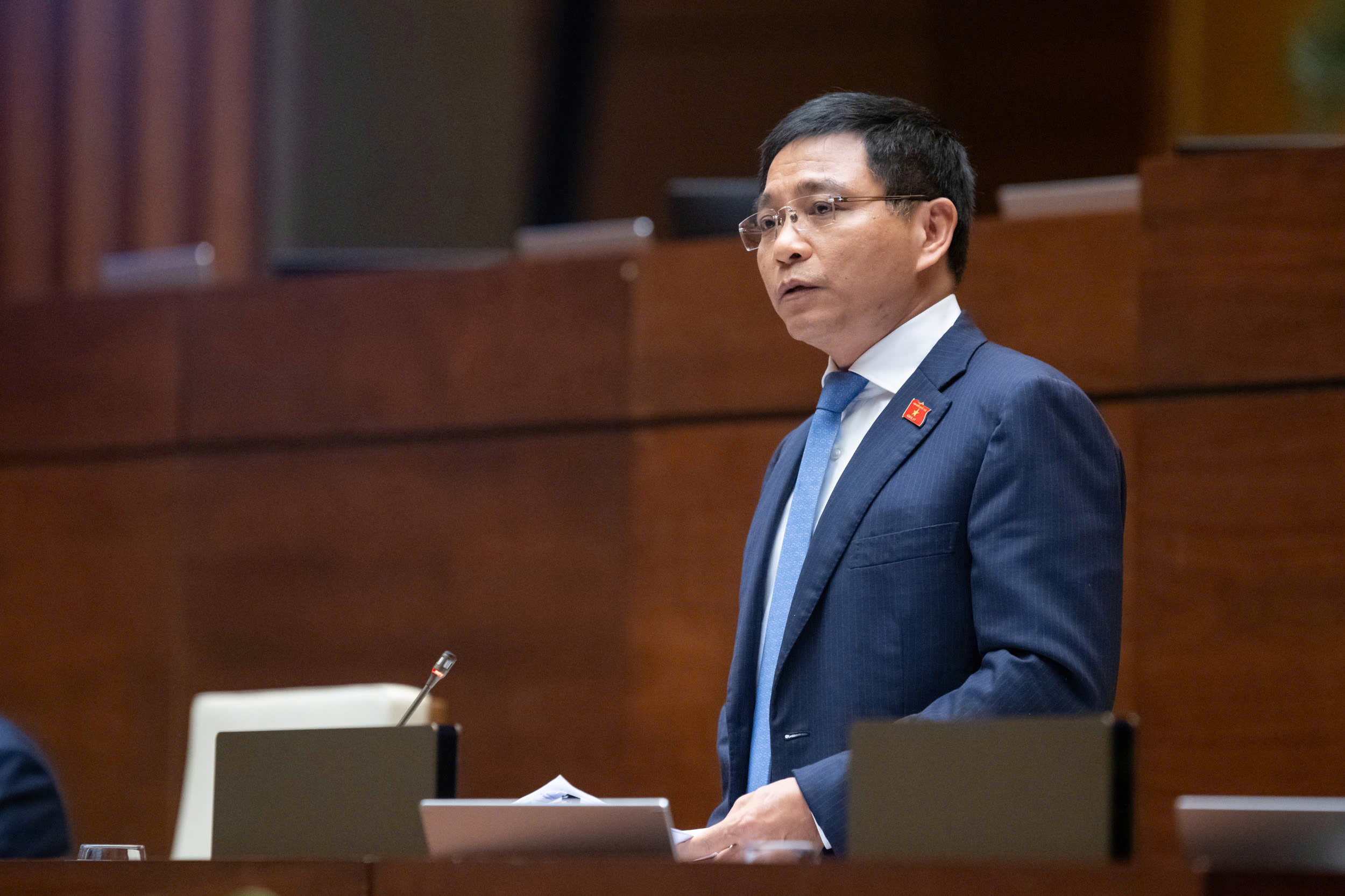 Bộ trưởng Tài chính: Không thể không đánh thuế tiêu thụ đặc biệt với xăng- Ảnh 3. Bộ trưởng Tài chính: Không thể không đánh thuế tiêu thụ đặc biệt với xăng- Ảnh 3.