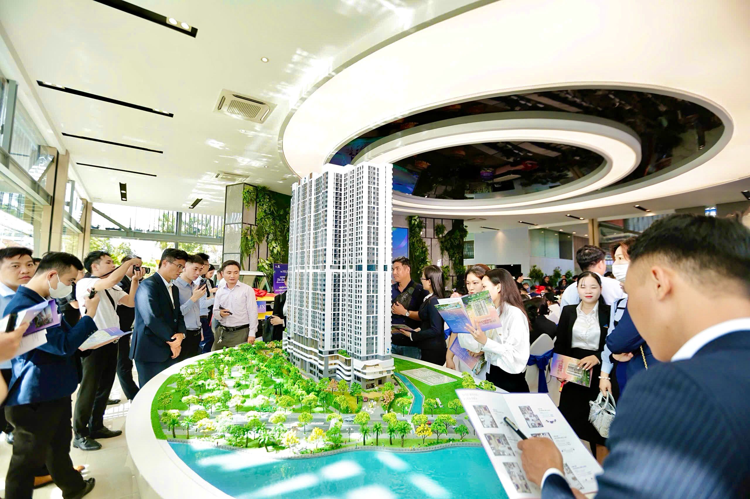 “Thành phố trên cây” dần lộ diện qua khai trương Sales Gallery dự án The Felix- Ảnh 2. “Thành phố trên cây” dần lộ diện qua khai trương Sales Gallery dự án The Felix- Ảnh 2.