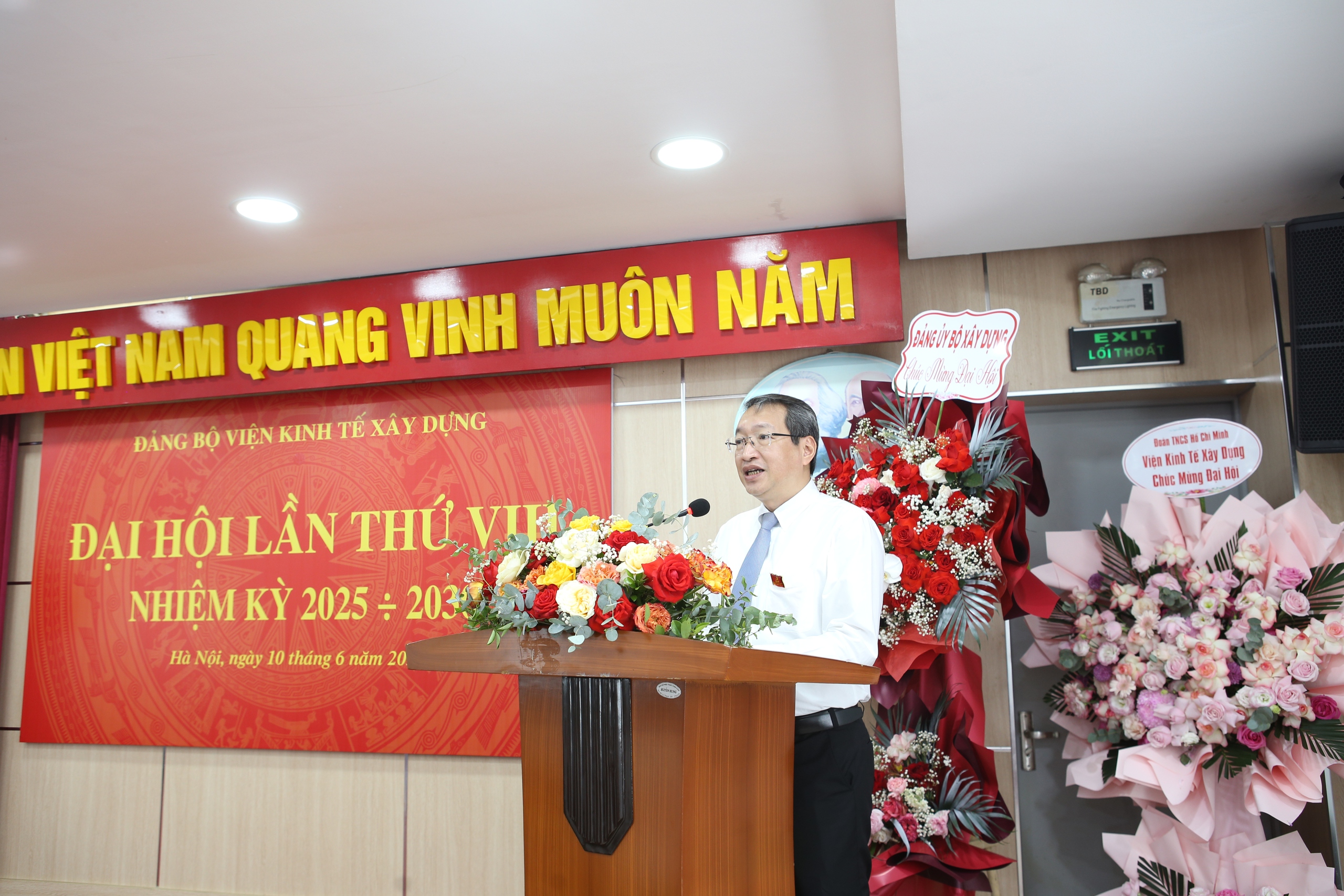 Viện Kinh tế xây dựng hoàn thành tốt nhiệm vụ chính trị, tiếp tục rà soát về định mức- Ảnh 2. Viện Kinh tế xây dựng hoàn thành tốt nhiệm vụ chính trị, tiếp tục rà soát về định mức- Ảnh 2.