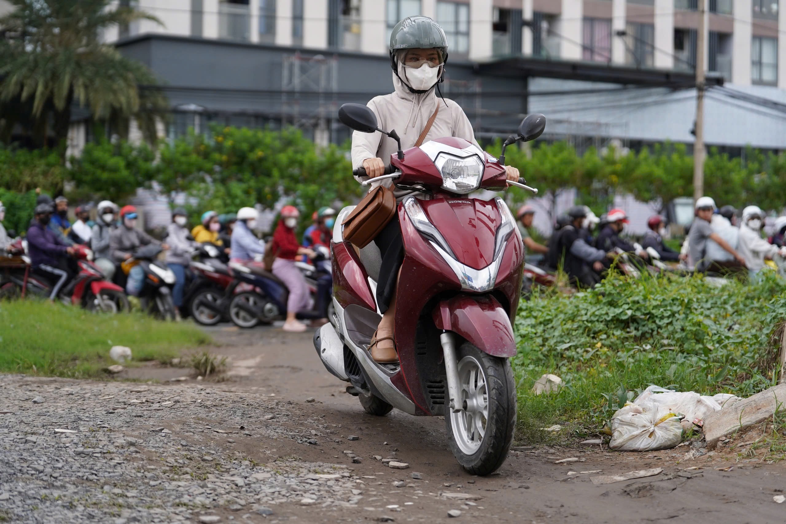 Nút giao An Phú ùn ứ, kẹt cứng khi cấm xe máy vào cao tốc TP.HCM - Long Thành - Dầu Giây- Ảnh 3. Nút giao An Phú ùn ứ, kẹt cứng khi cấm xe máy vào cao tốc TP.HCM - Long Thành - Dầu Giây- Ảnh 3.