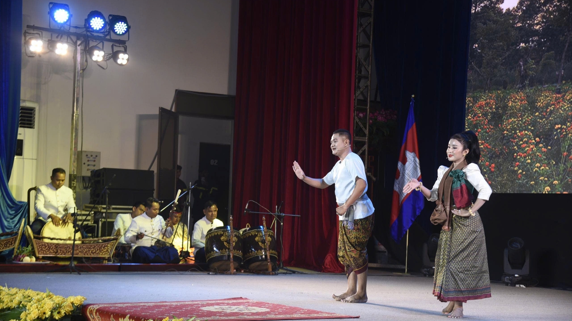 Khai mạc Tuần Văn hóa du lịch Campuchia tại Việt Nam năm 2025- Ảnh 2. Khai mạc Tuần Văn hóa du lịch Campuchia tại Việt Nam năm 2025- Ảnh 2.