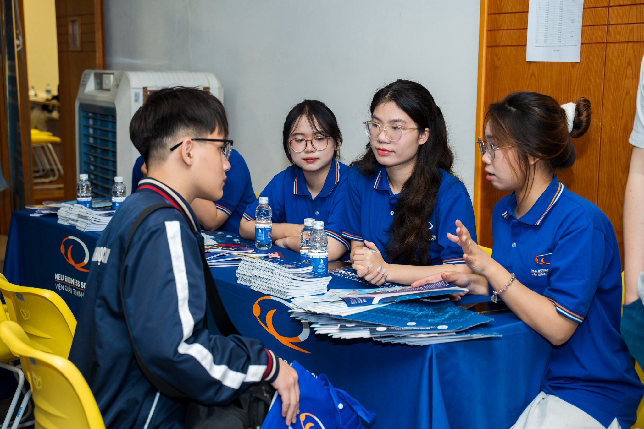 Đại học Kinh tế Quốc dân hướng dẫn đăng ký xét tuyển năm 2025- Ảnh 1. Đại học Kinh tế Quốc dân hướng dẫn đăng ký xét tuyển năm 2025- Ảnh 1.