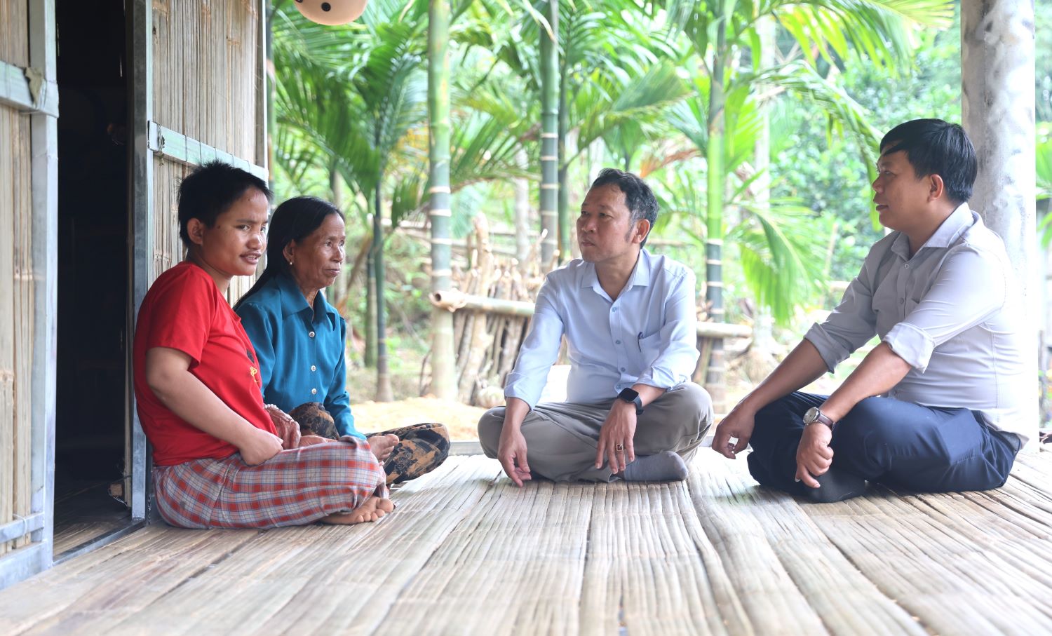 "Mệnh lệnh trái tim" xóa nhà tạm, nhà dột nát (kỳ 2): Nhân rộng cách làm hay- Ảnh 3. "Mệnh lệnh trái tim" xóa nhà tạm, nhà dột nát (kỳ 2): Nhân rộng cách làm hay- Ảnh 3.
