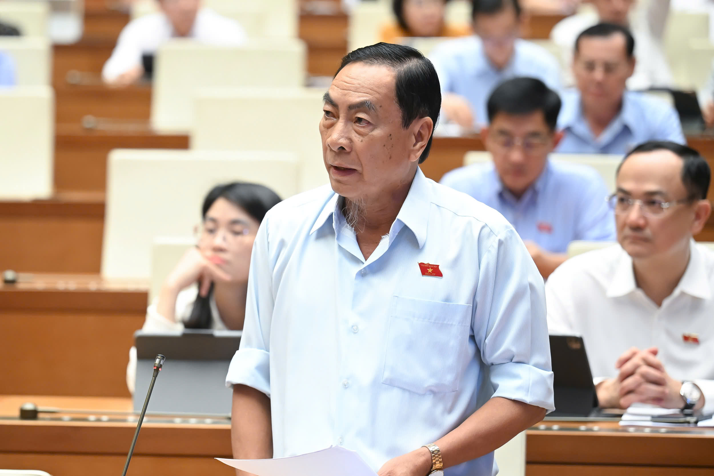 Có nên giao thẩm quyền quyết định xử phạt vi phạm hành chính cho trưởng đoàn kiểm tra?- Ảnh 1. Có nên giao thẩm quyền quyết định xử phạt vi phạm hành chính cho trưởng đoàn kiểm tra?- Ảnh 1.