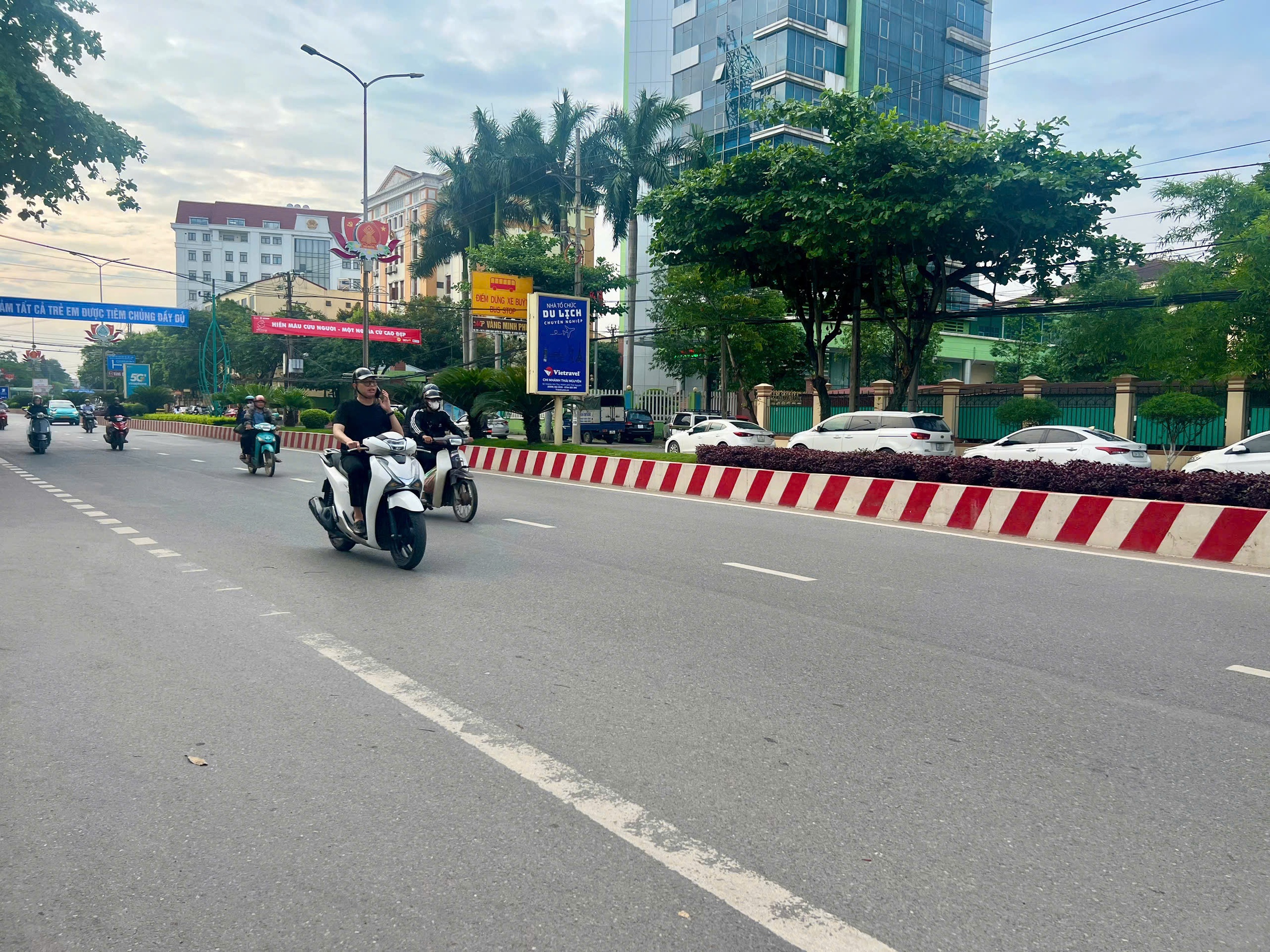 Đầu tư 70 tỷ đồng chỉnh trang 2 tuyến phố lớn ở Thái Nguyên- Ảnh 4. Đầu tư 70 tỷ đồng chỉnh trang 2 tuyến phố lớn ở Thái Nguyên- Ảnh 4.