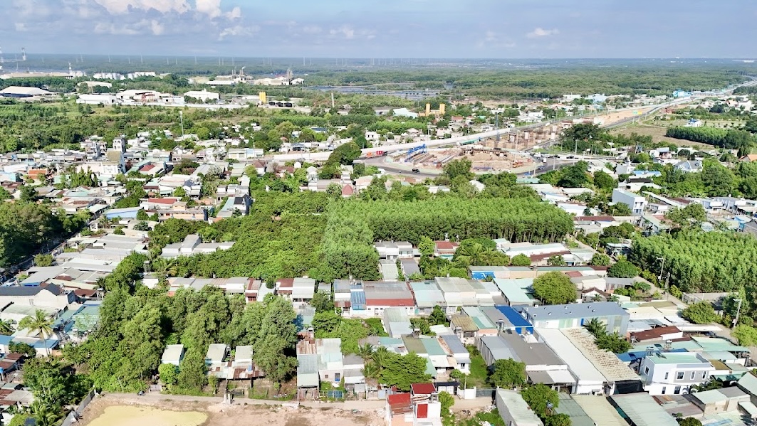 Hoàn thiện hồ sơ điều chỉnh quy hoạch 3 đô thị lớn của Đồng Nai trình Thủ tướng trước 1/7- Ảnh 2. Hoàn thiện hồ sơ điều chỉnh quy hoạch 3 đô thị lớn của Đồng Nai trình Thủ tướng trước 1/7- Ảnh 2.