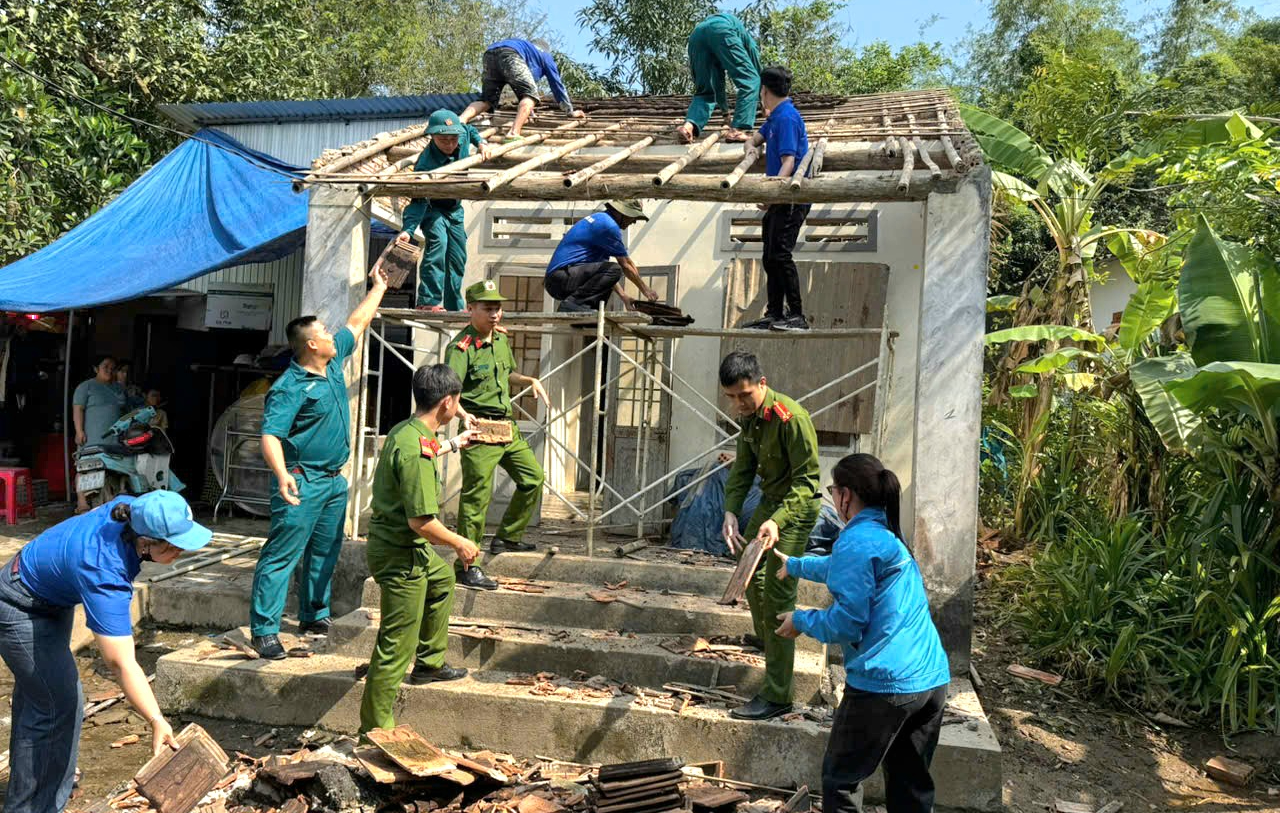 "Mệnh lệnh trái tim" xóa nhà tạm, nhà dột nát: Khi ngành Xây dựng chung tay- Ảnh 2. "Mệnh lệnh trái tim" xóa nhà tạm, nhà dột nát: Khi ngành Xây dựng chung tay- Ảnh 2.