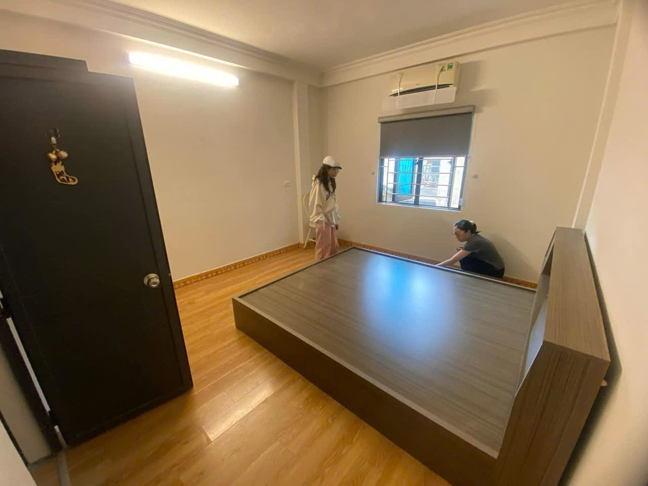 Nhà trọ tăng giá sinh hoạt, sinh viên, lao động ngậm ngùi về quê hoặc tìm nơi ở khác- Ảnh 3. Nhà trọ tăng giá sinh hoạt, sinh viên, lao động ngậm ngùi về quê hoặc tìm nơi ở khác- Ảnh 3.