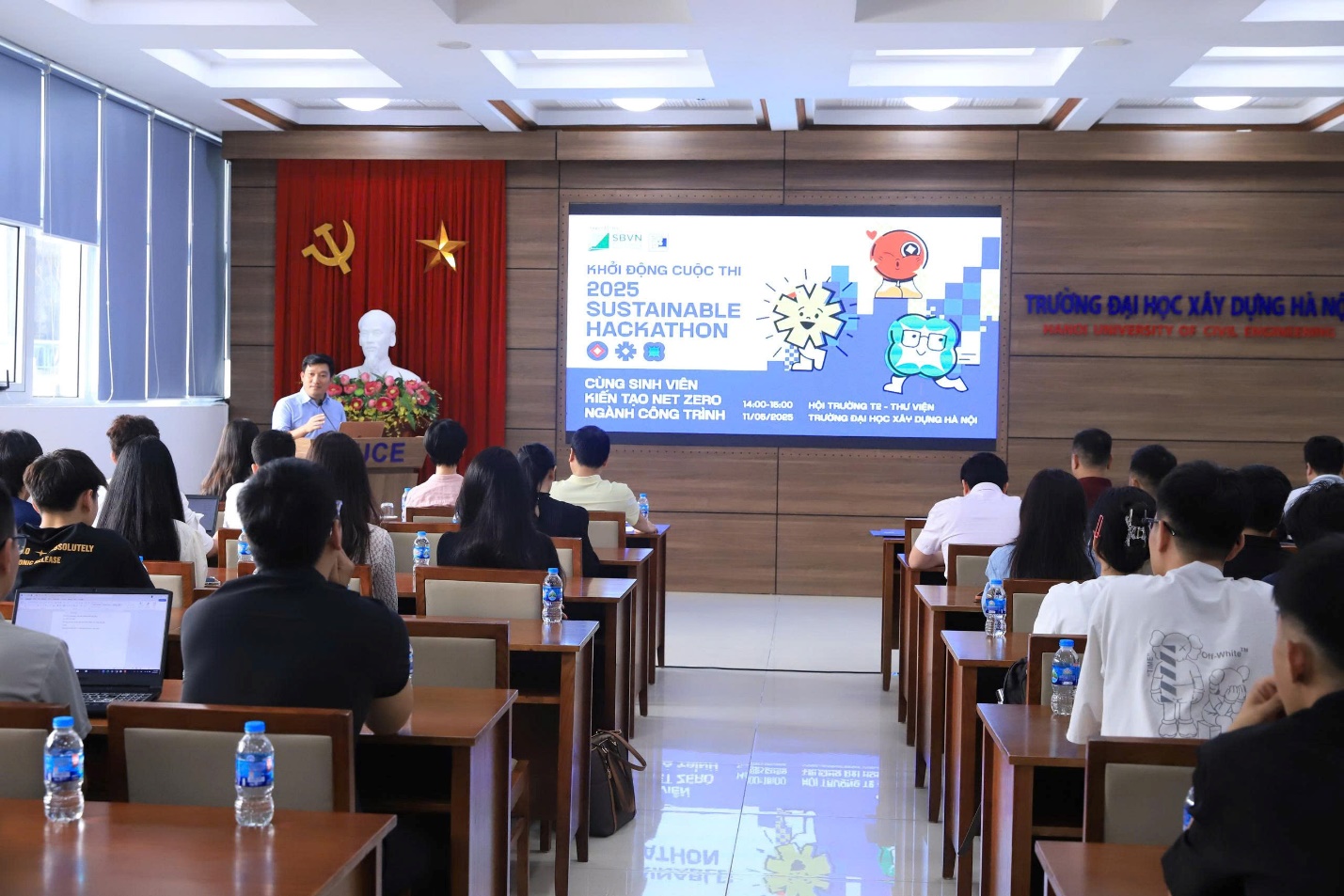 Sustainable Hackathon 2025: Gắn đào tạo thực tiễn với tư duy thiết kế kỹ thuật, kinh tế- Ảnh 3. Sustainable Hackathon 2025: Gắn đào tạo thực tiễn với tư duy thiết kế kỹ thuật, kinh tế- Ảnh 3.