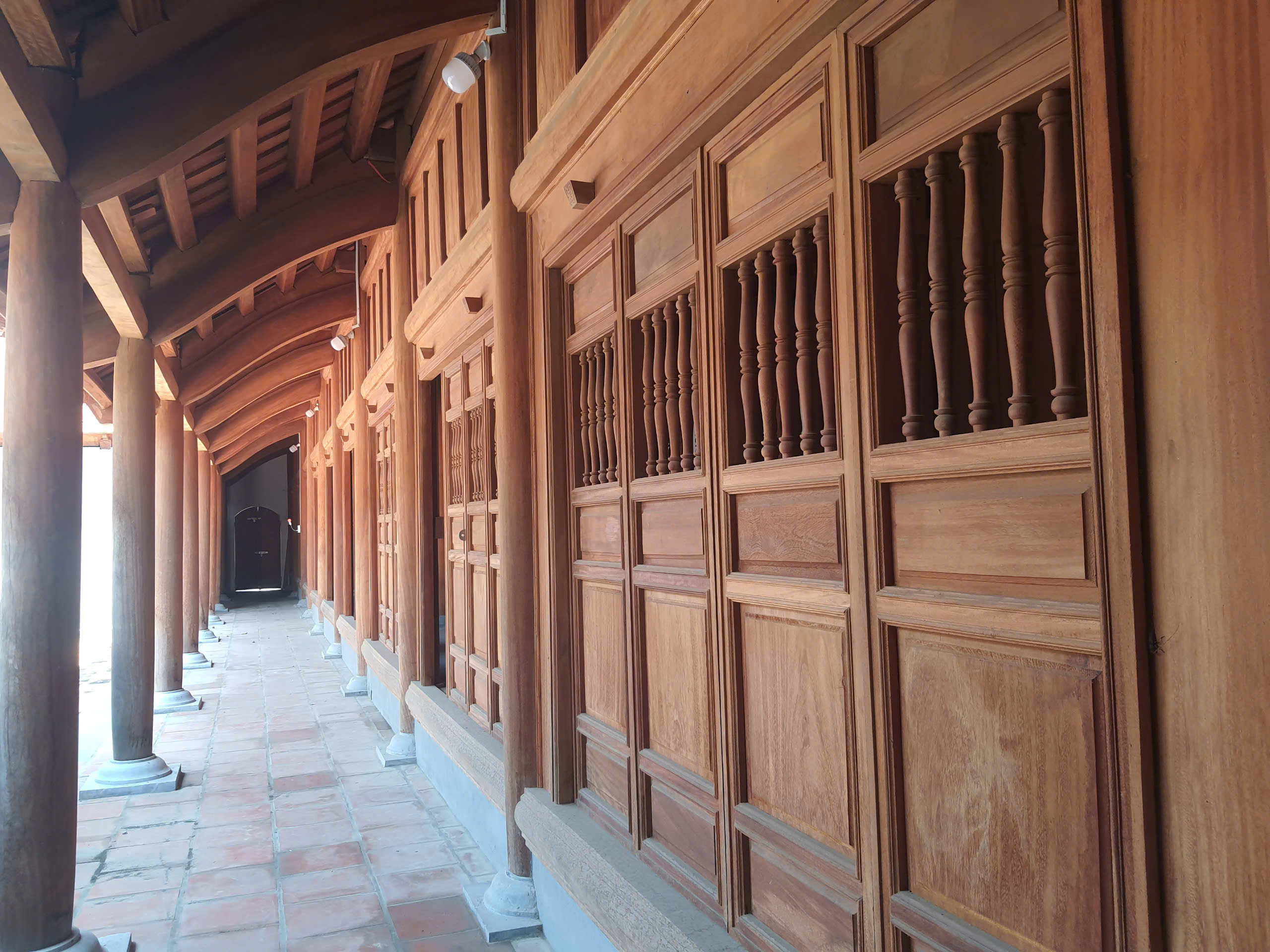 Chiêm ngưỡng vẻ đẹp cổ kính của chùa Trăm Gian ở huyện Nam Sách- Ảnh 5. Chiêm ngưỡng vẻ đẹp cổ kính của chùa Trăm Gian ở huyện Nam Sách- Ảnh 5.