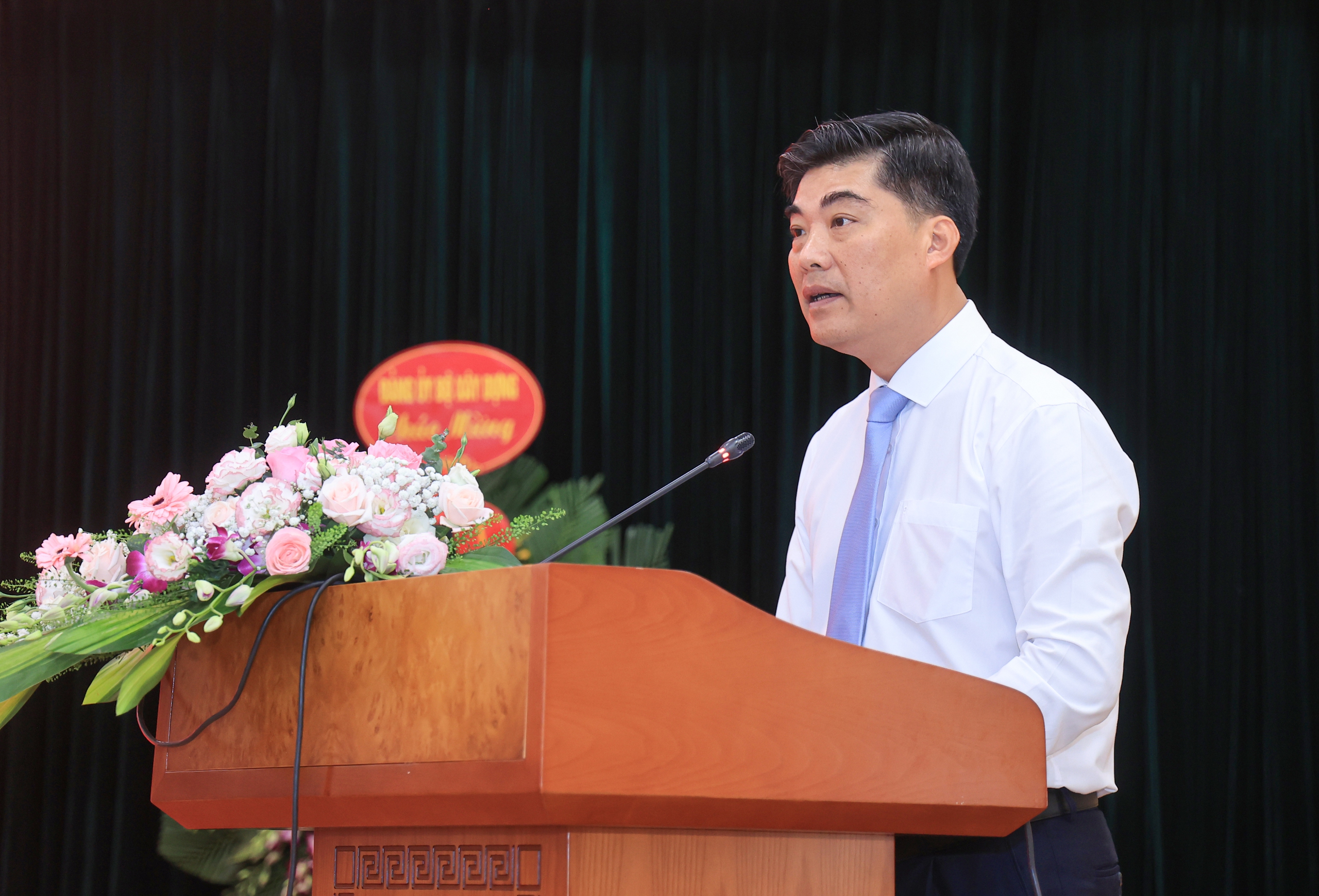 Thứ trưởng Nguyễn Việt Hùng nêu "hai nhiệm vụ, ba đột phá" với Đảng bộ Văn phòng- Ảnh 3. Thứ trưởng Nguyễn Việt Hùng nêu "hai nhiệm vụ, ba đột phá" với Đảng bộ Văn phòng- Ảnh 3.
