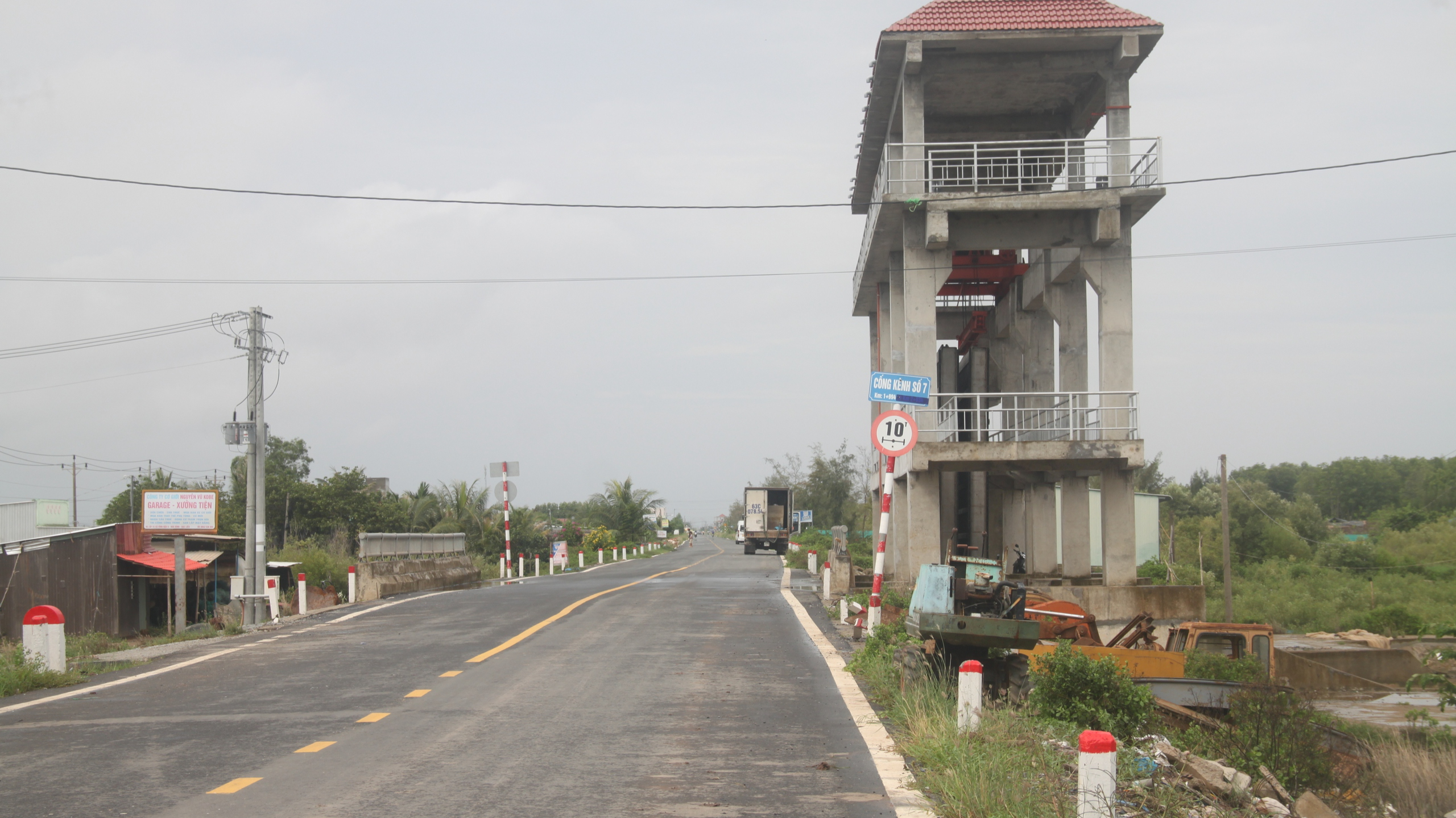 Bạc Liêu cương quyết lập lại trật tự đê điều sau phản ánh của báo- Ảnh 1. Bạc Liêu cương quyết lập lại trật tự đê điều sau phản ánh của báo- Ảnh 1.