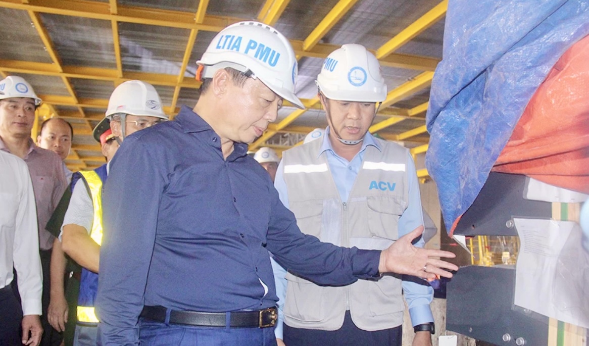 Phó Thủ tướng Trần Hồng Hà: Giải quyết nhanh vướng mắc thi công sân bay Long Thành- Ảnh 10. Phó Thủ tướng Trần Hồng Hà: Giải quyết nhanh vướng mắc thi công sân bay Long Thành- Ảnh 10.