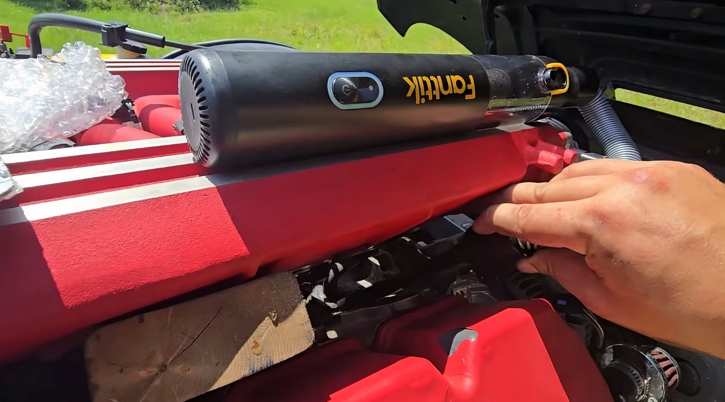 Phát hiện siêu xe Dodge sử dụng linh kiện giá rẻ- Ảnh 3. Phát hiện siêu xe Dodge sử dụng linh kiện giá rẻ- Ảnh 3.