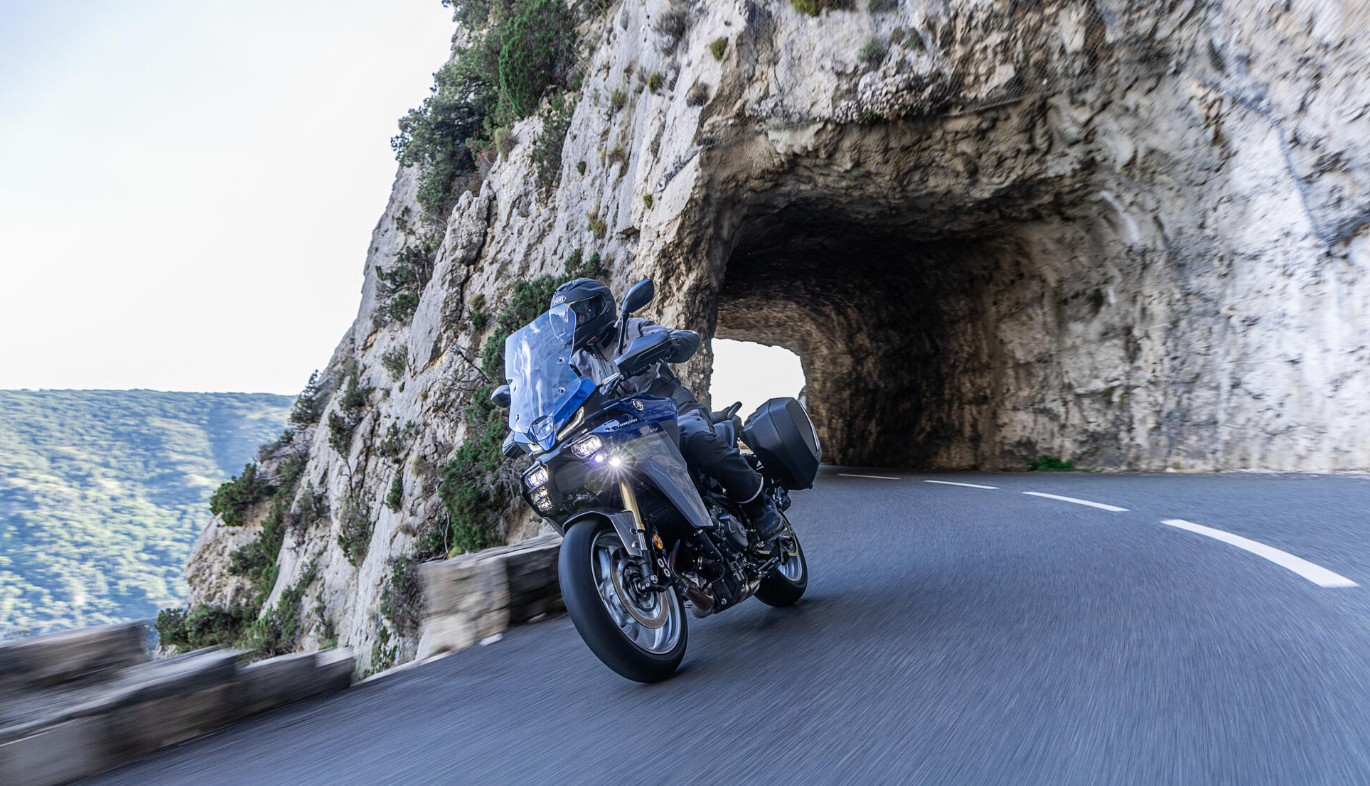 Công nghệ đèn LED ma trận đã có trên Yamaha Tracer 9- Ảnh 2. Công nghệ đèn LED ma trận đã có trên Yamaha Tracer 9- Ảnh 2.