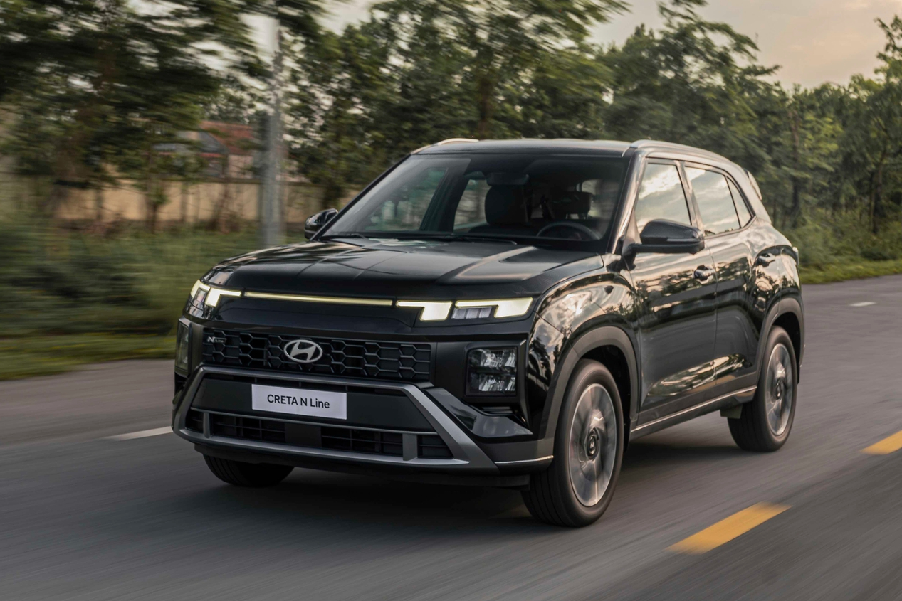 Giá hơn 700 triệu, chọn Hyundai Creta 2025 hay Mitsubishi Xforce?- Ảnh 2. Giá hơn 700 triệu, chọn Hyundai Creta 2025 hay Mitsubishi Xforce?- Ảnh 2.
