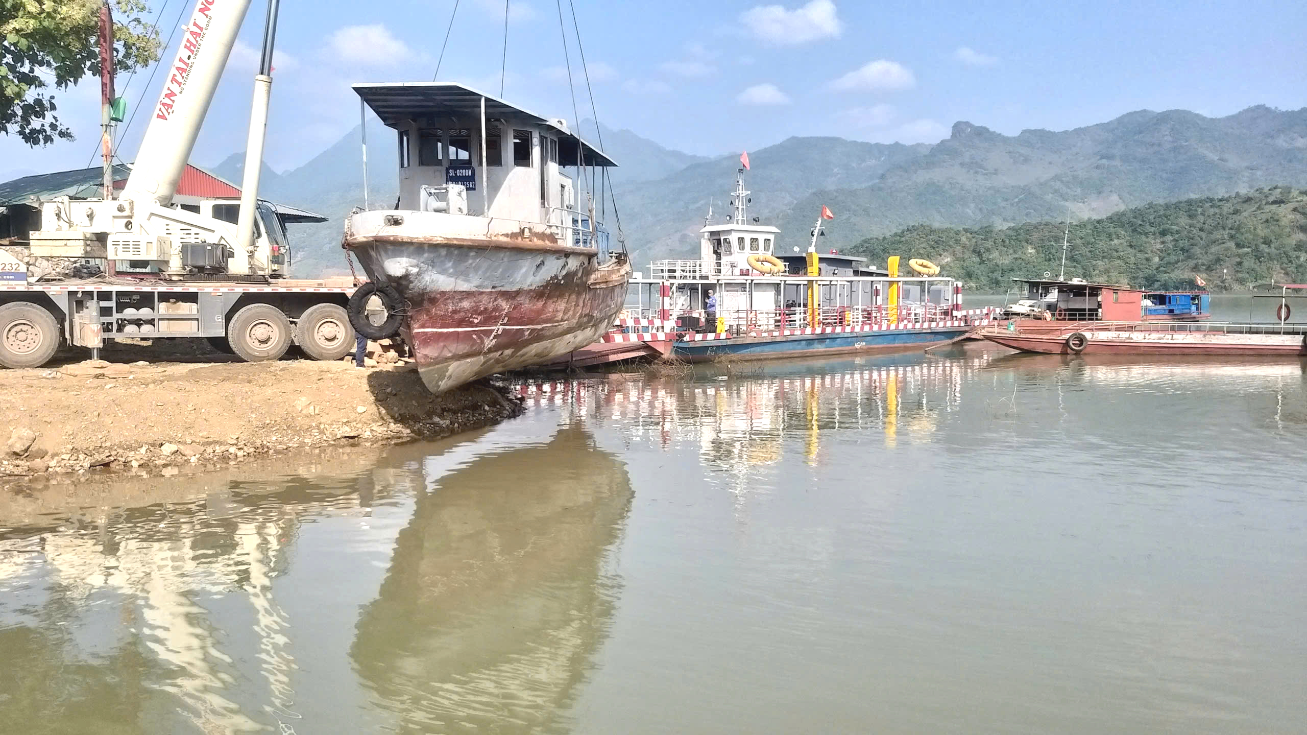 Đơn giản hóa thủ tục kinh doanh cơ sở đóng tàu thủy- Ảnh 1. Đơn giản hóa thủ tục kinh doanh cơ sở đóng tàu thủy- Ảnh 1.