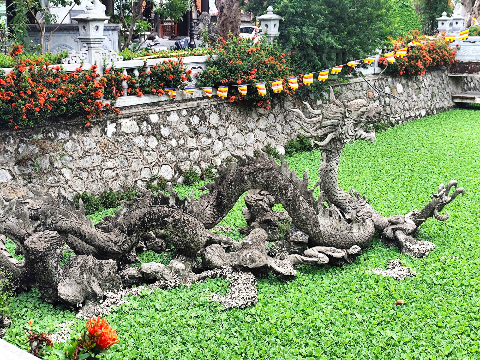 Khám phá kiến trúc độc đáo chùa Phổ Chiếu - Dấu ấn lịch sử giữa lòng TP Hải Phòng- Ảnh 8. Khám phá kiến trúc độc đáo chùa Phổ Chiếu - Dấu ấn lịch sử giữa lòng TP Hải Phòng- Ảnh 8.
