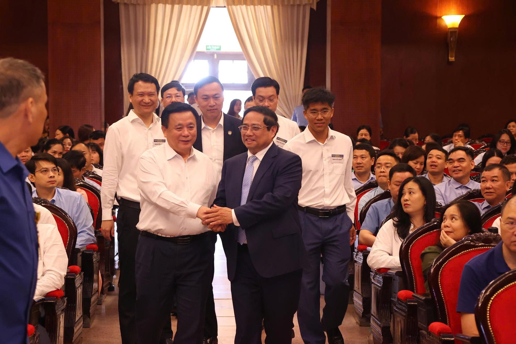 Các Bộ trưởng trực tiếp tập huấn phân cấp, phân quyền, phân định thẩm quyền về địa phương- Ảnh 1. Các Bộ trưởng trực tiếp tập huấn phân cấp, phân quyền, phân định thẩm quyền về địa phương- Ảnh 1.