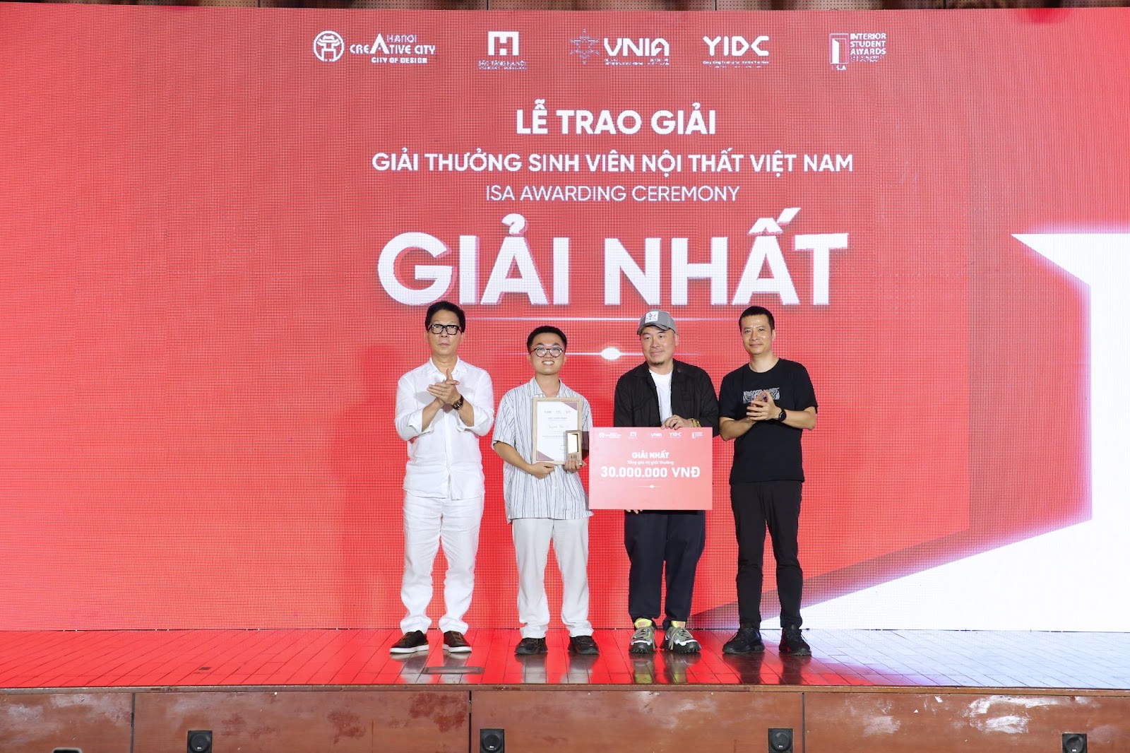 Đánh thức di sản với đồ án "Sứ về tinh khôi"- Ảnh 6. Đánh thức di sản với đồ án "Sứ về tinh khôi"- Ảnh 6.
