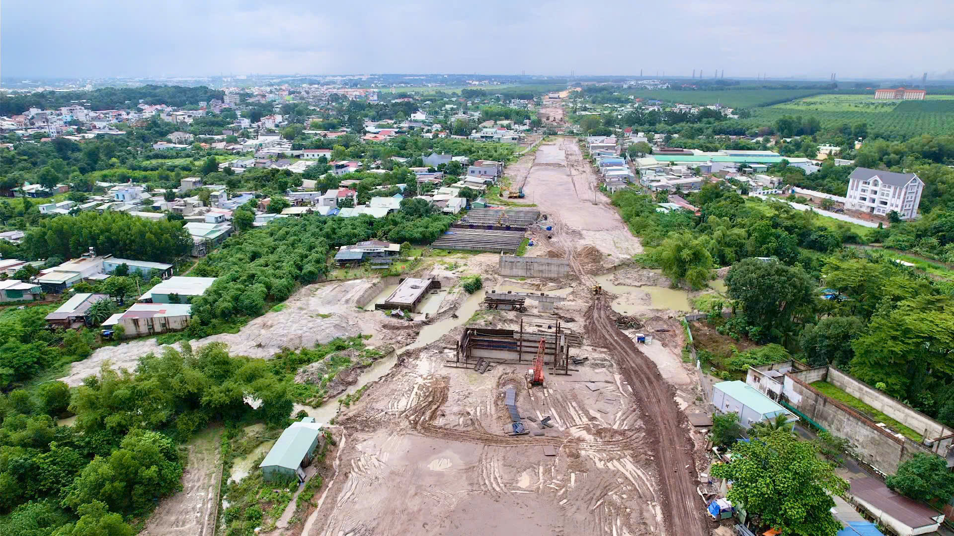 Giá vật liệu leo thang, nhiều dự án giao thông lớn ở Đồng Nai áp lực về tiến độ- Ảnh 1. Giá vật liệu leo thang, nhiều dự án giao thông lớn ở Đồng Nai áp lực về tiến độ- Ảnh 1.