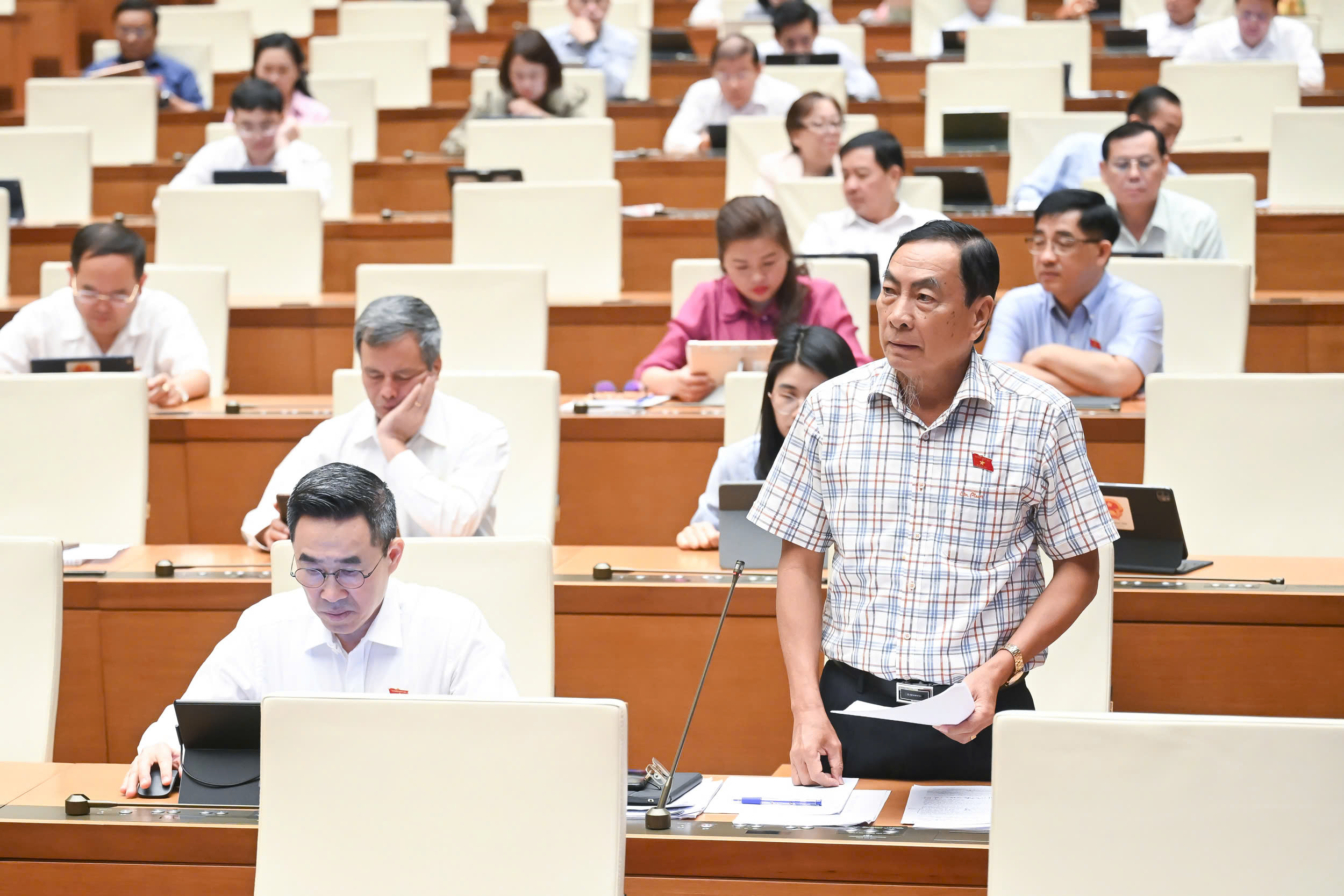 Bộ trưởng GD&ĐT: Giáo viên mầm non vất vả nhất nhưng thu nhập lại thấp nhất- Ảnh 2. Bộ trưởng GD&ĐT: Giáo viên mầm non vất vả nhất nhưng thu nhập lại thấp nhất- Ảnh 2.